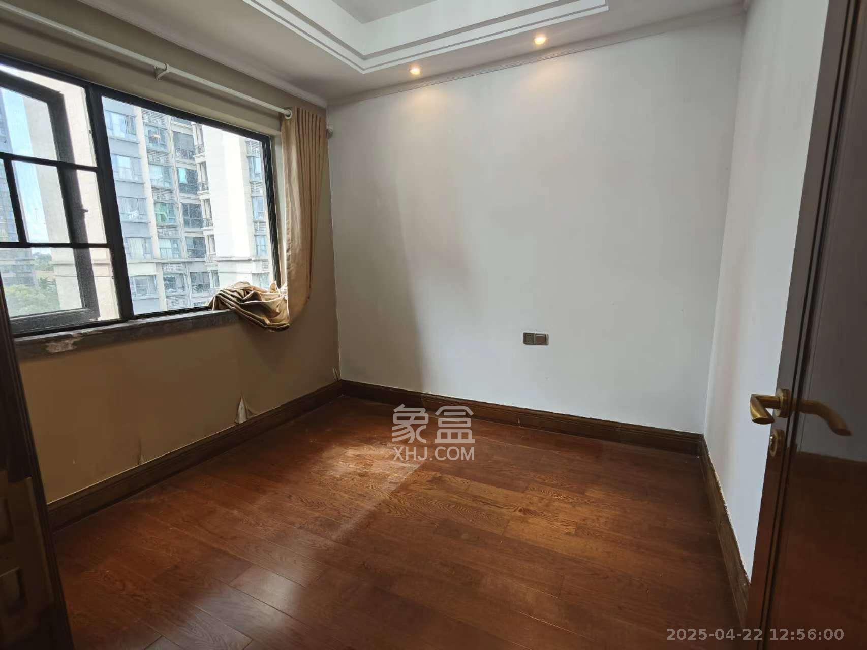 恒大御景天下城一期 3室2厅2卫 2700.0元/月 恒大御景天下城一期 3室2厅2卫 2700.0元/月室内图