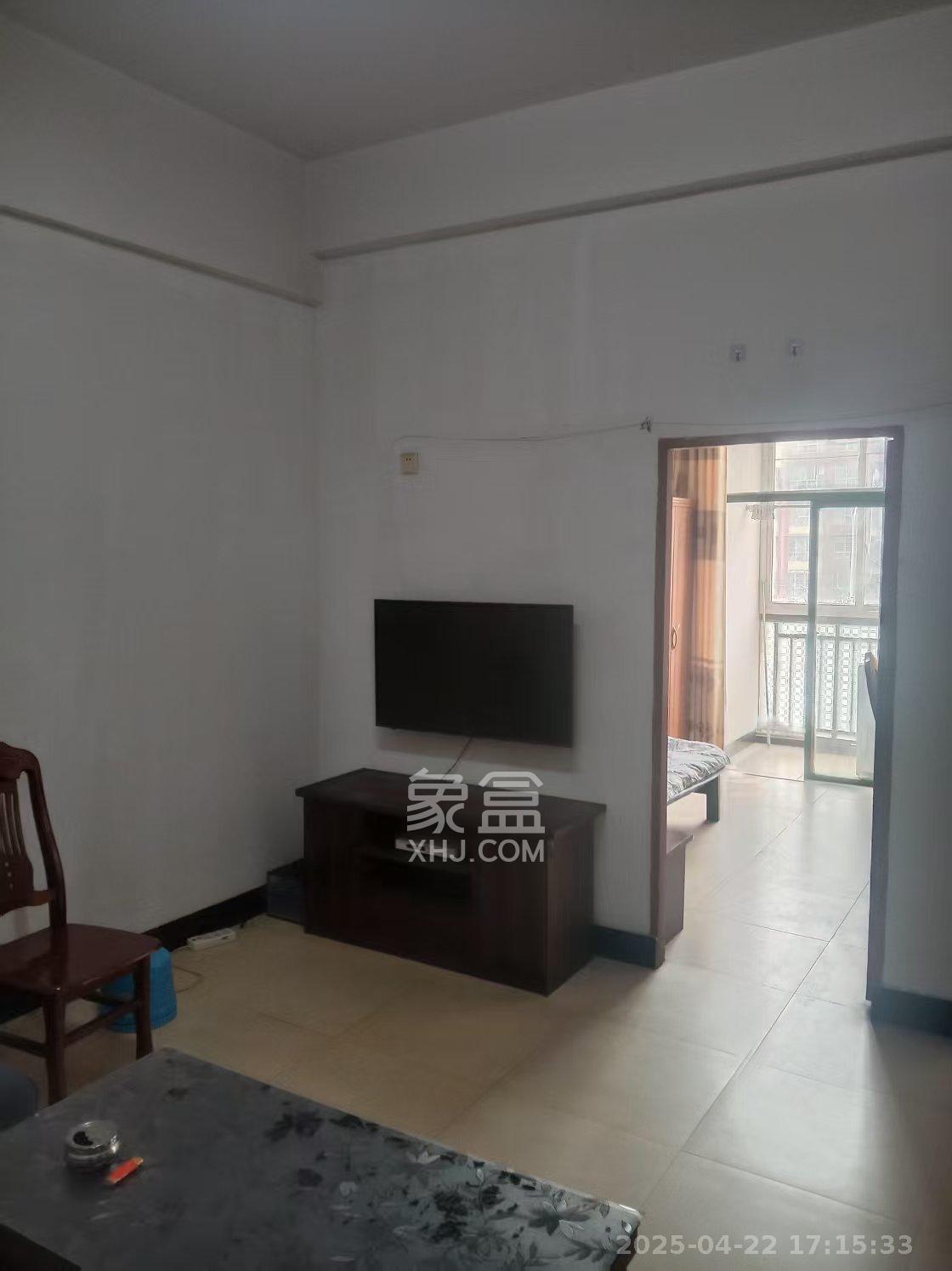 金帆江滨玫瑰园  2室2厅1卫    1500.0元/月 金帆江滨玫瑰园  2室2厅1卫    1500.0元/月室内图