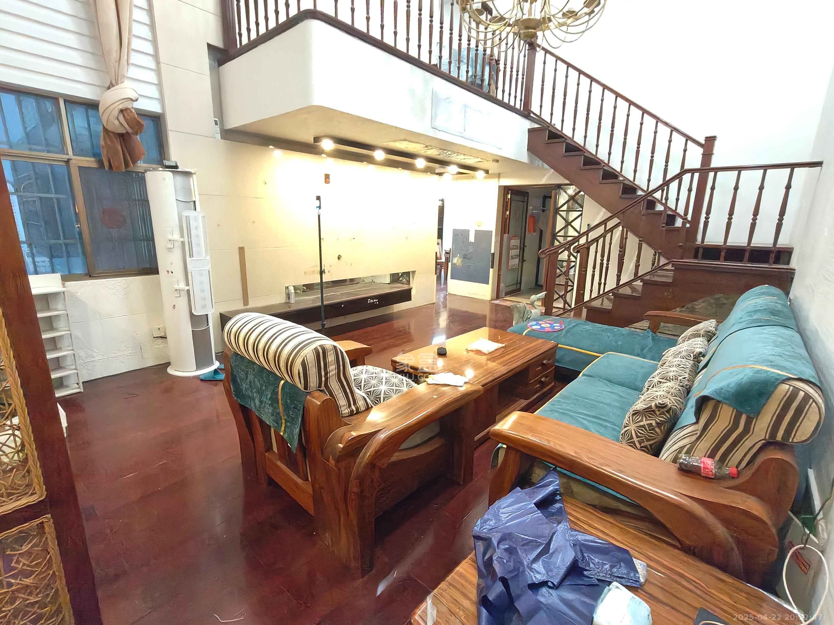 王府井公寓(福源公寓)  5室2厅1卫    8000.0元/月 王府井公寓(福源公寓)  5室2厅1卫    8000.0元/月室内图