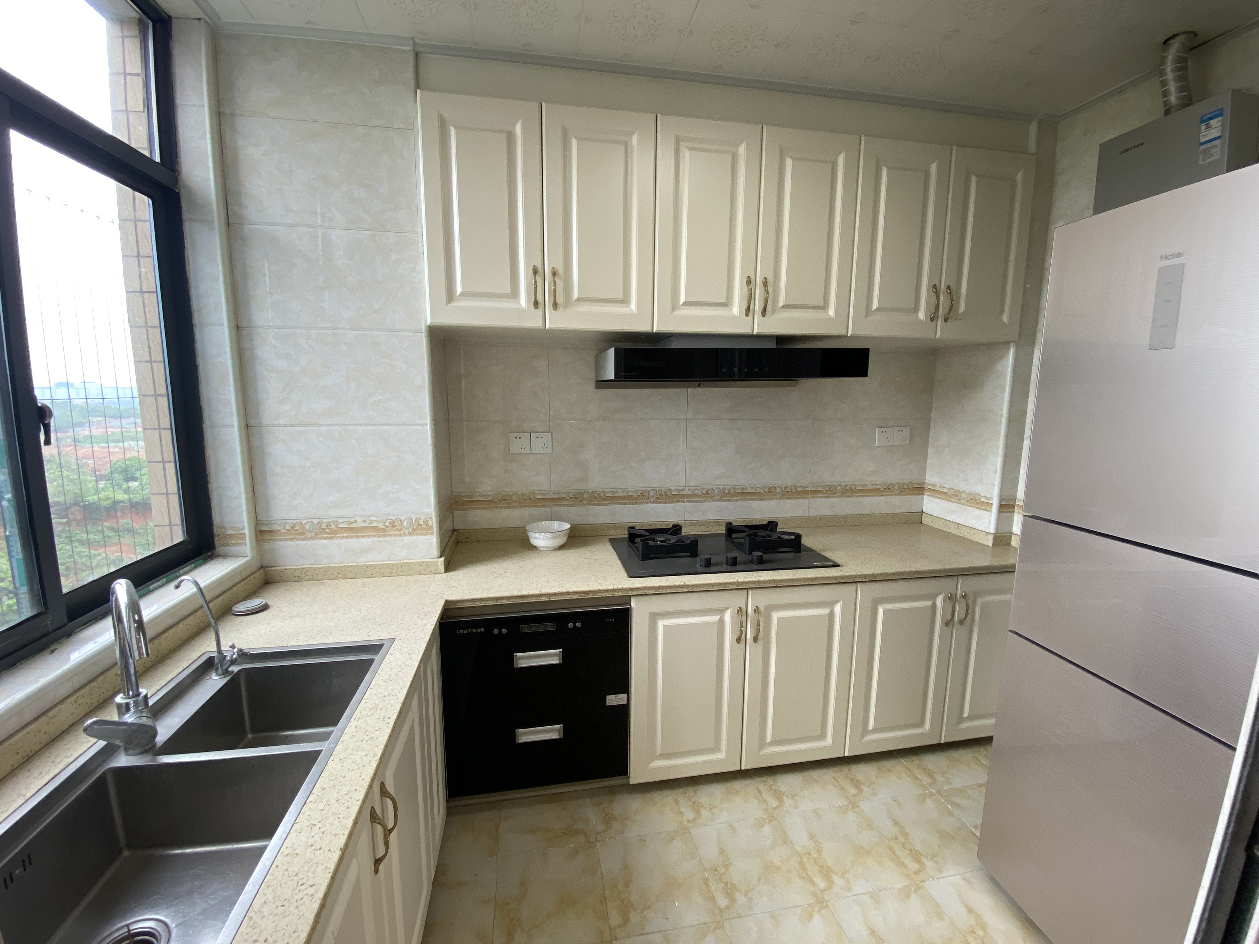 五洲锦城 1室0厅0卫 89.8万 五洲锦城 1室0厅0卫 89.8万室内图