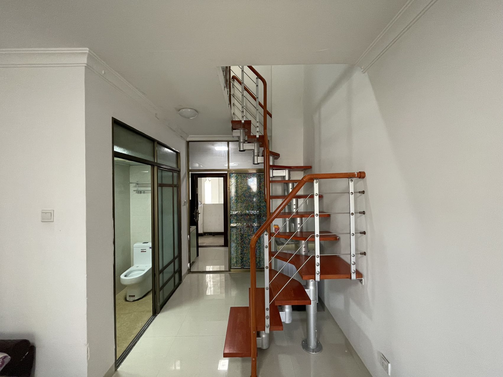 华林广场 2室2厅1卫 2000.0元/月 华林广场 2室2厅1卫 2000.0元/月室内图