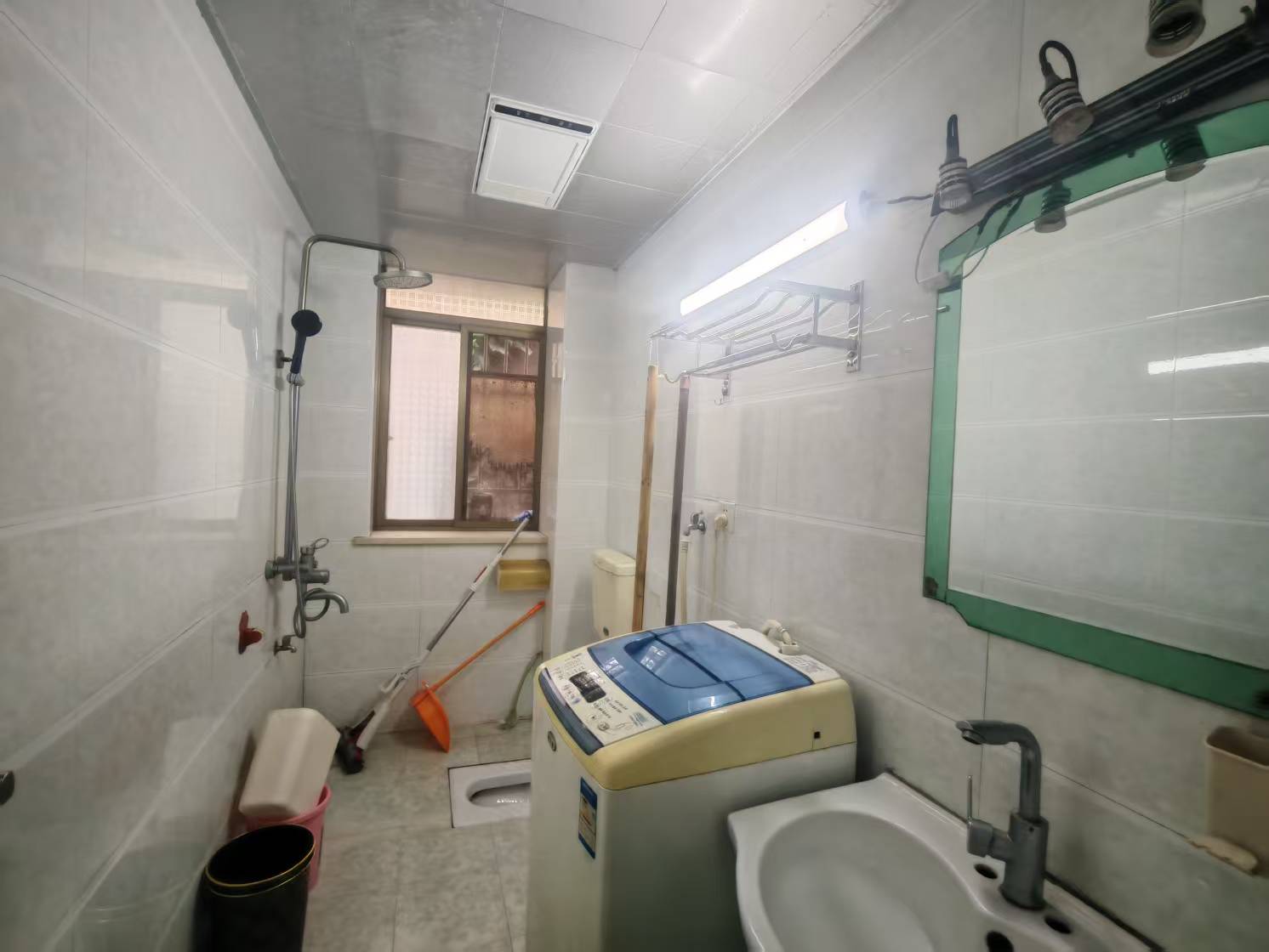 滨湖柴油机厂家属楼 3室2厅1卫 1200.0元/月 滨湖柴油机厂家属楼 3室2厅1卫 1200.0元/月室内图