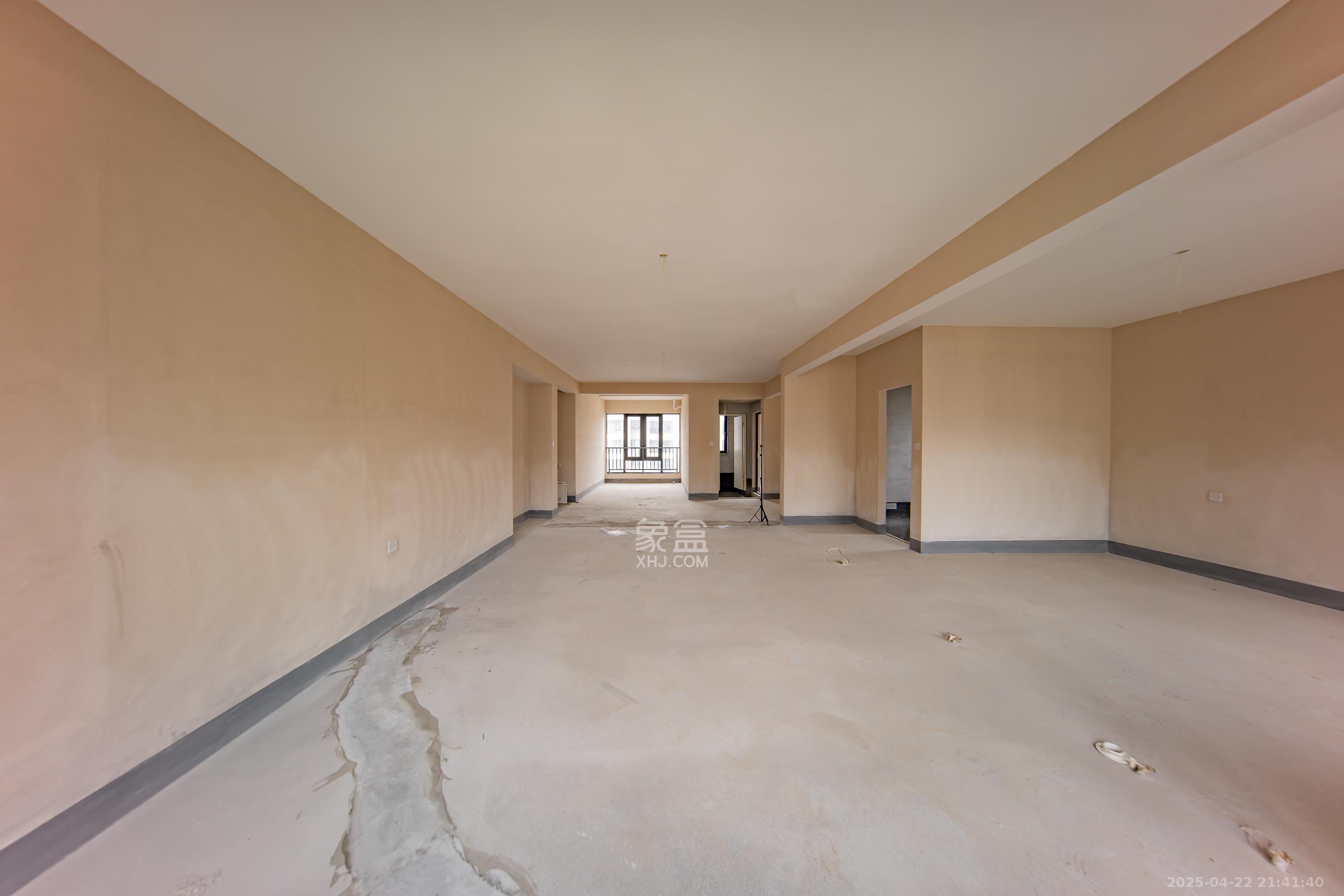 建投象山国际  4室2厅2卫   152.00万