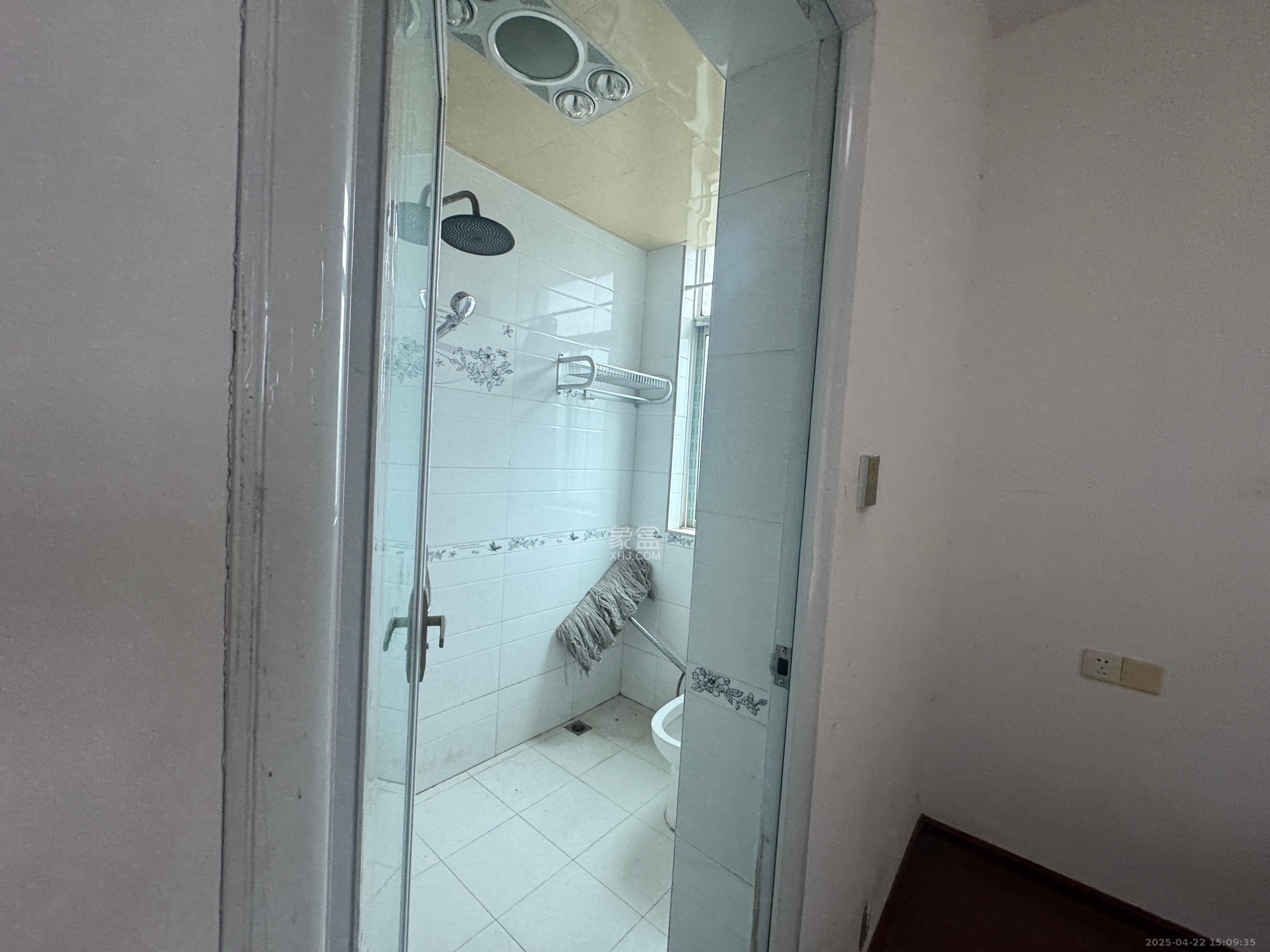 洞井二小区  1室0厅0卫    2000.0元/月 洞井二小区  1室0厅0卫    2000.0元/月室内图1