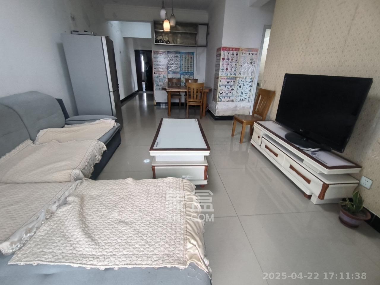 天天向上  2室2厅1卫   1700.00元/月室内图1