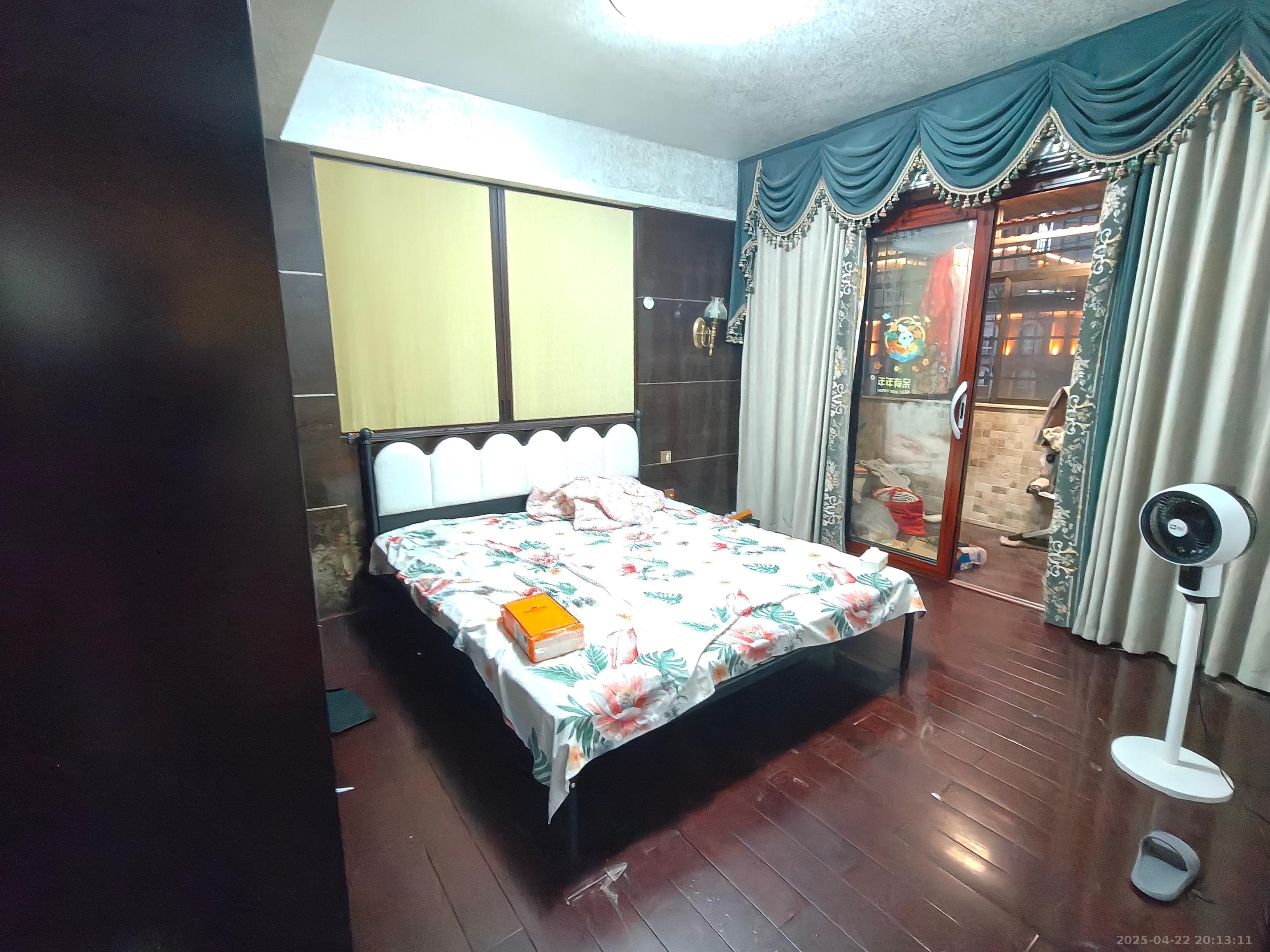 王府井公寓(福源公寓)  5室2厅1卫    8000.0元/月 王府井公寓(福源公寓)  5室2厅1卫    8000.0元/月室内图