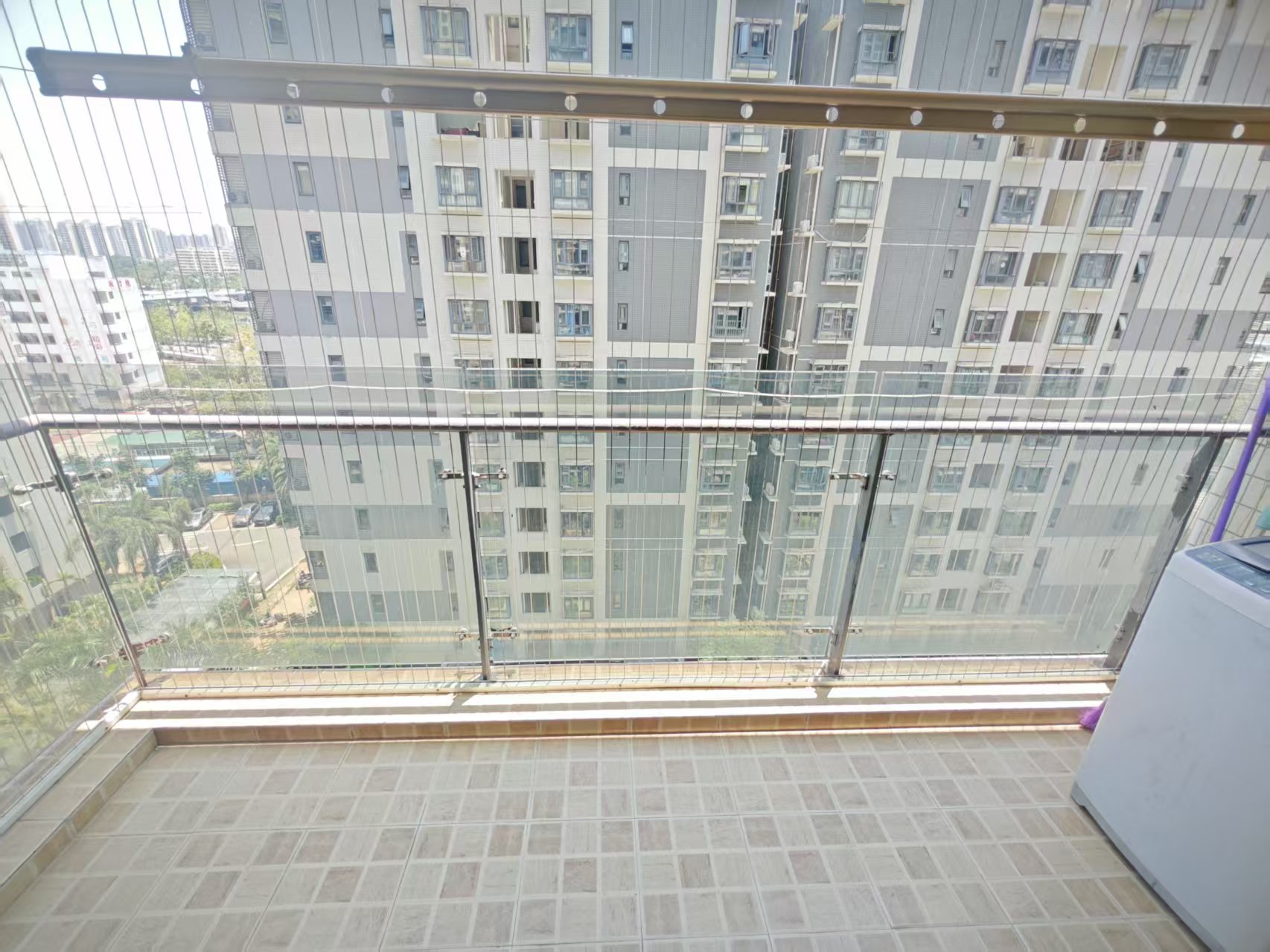 西溪里一期  3室2厅2卫   3300.00元/月室内图