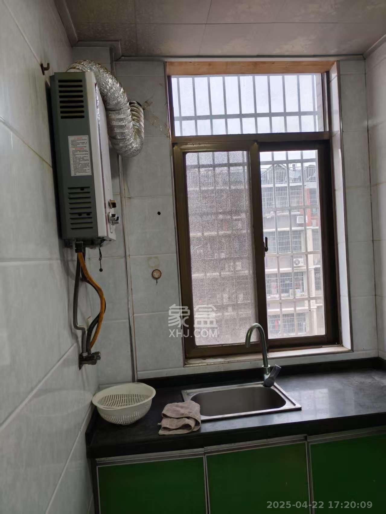 月湖安置小区（马栏山小区）  2室2厅1卫   1400.00元/月室内图