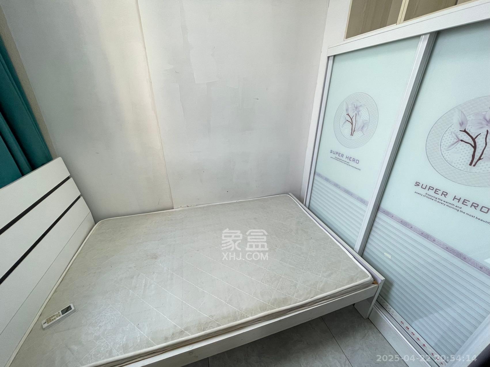 美麓阳光  3室2厅1卫   2600.00元/月室内图
