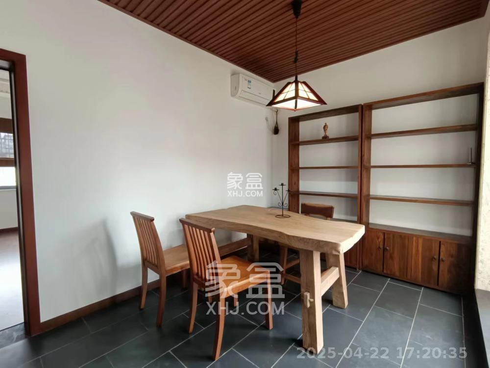 金侨中央花园  3室2厅2卫    52.0万 金侨中央花园  3室2厅2卫    52.0万室内图