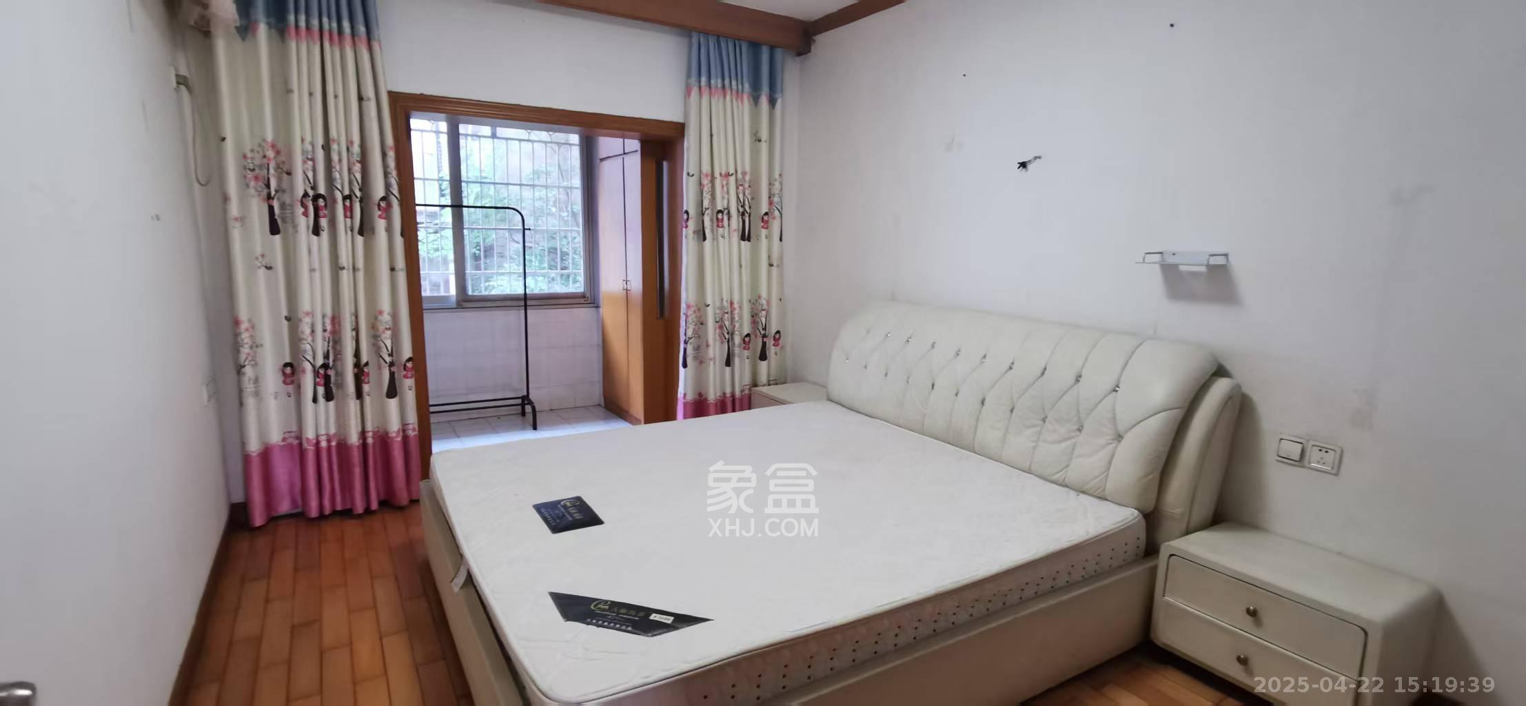 天心里散盘  3室1厅1卫    2400.0元/月 天心里散盘  3室1厅1卫    2400.0元/月室内图