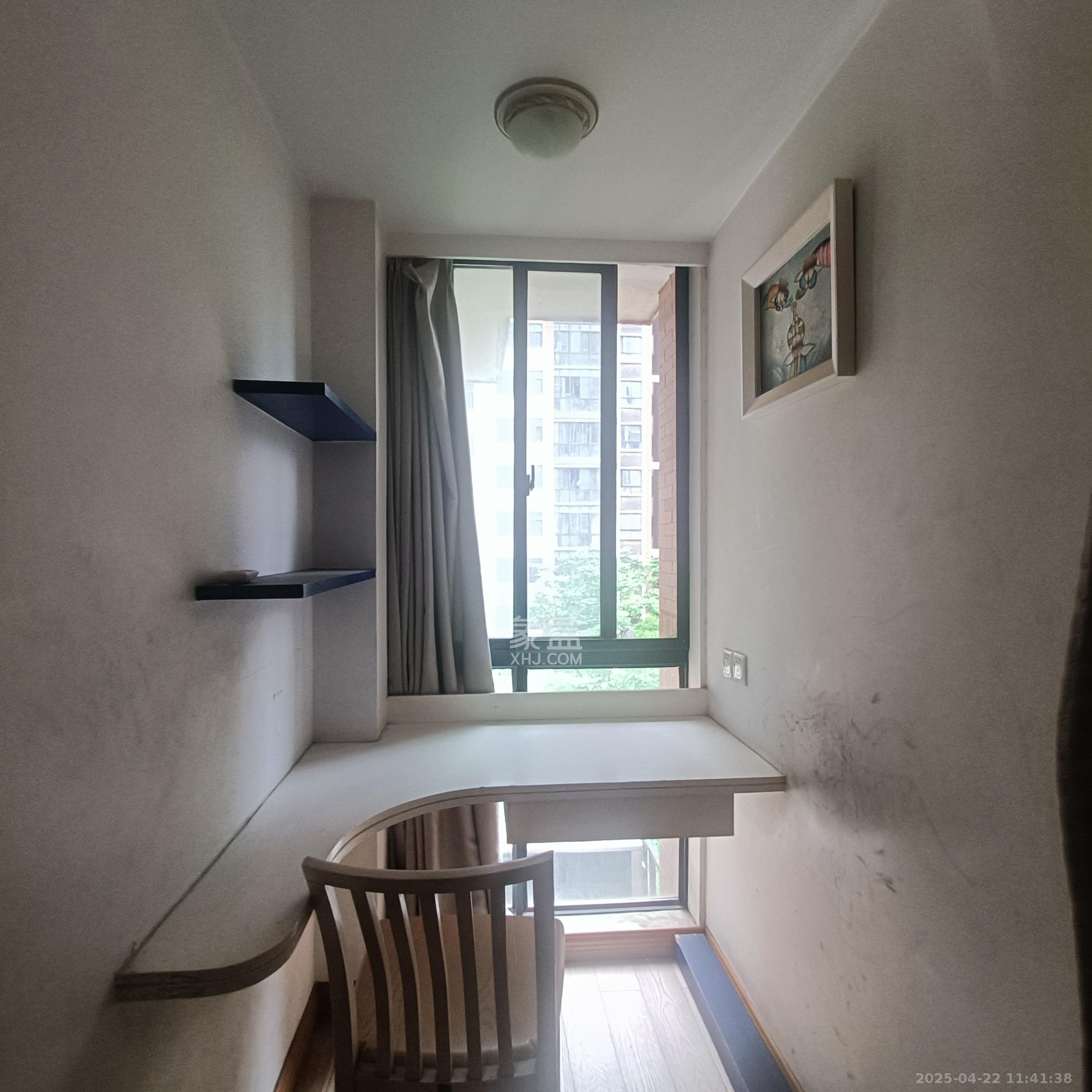 海拔东方 3室2厅1卫 2500.0元/月 海拔东方 3室2厅1卫 2500.0元/月室内图