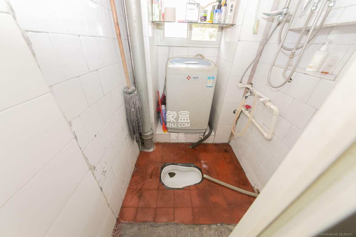 东风一村社区房(王家垅)  2室1厅1卫    1400.0元/月 东风一村社区房(王家垅)  2室1厅1卫    1400.0元/月室内图