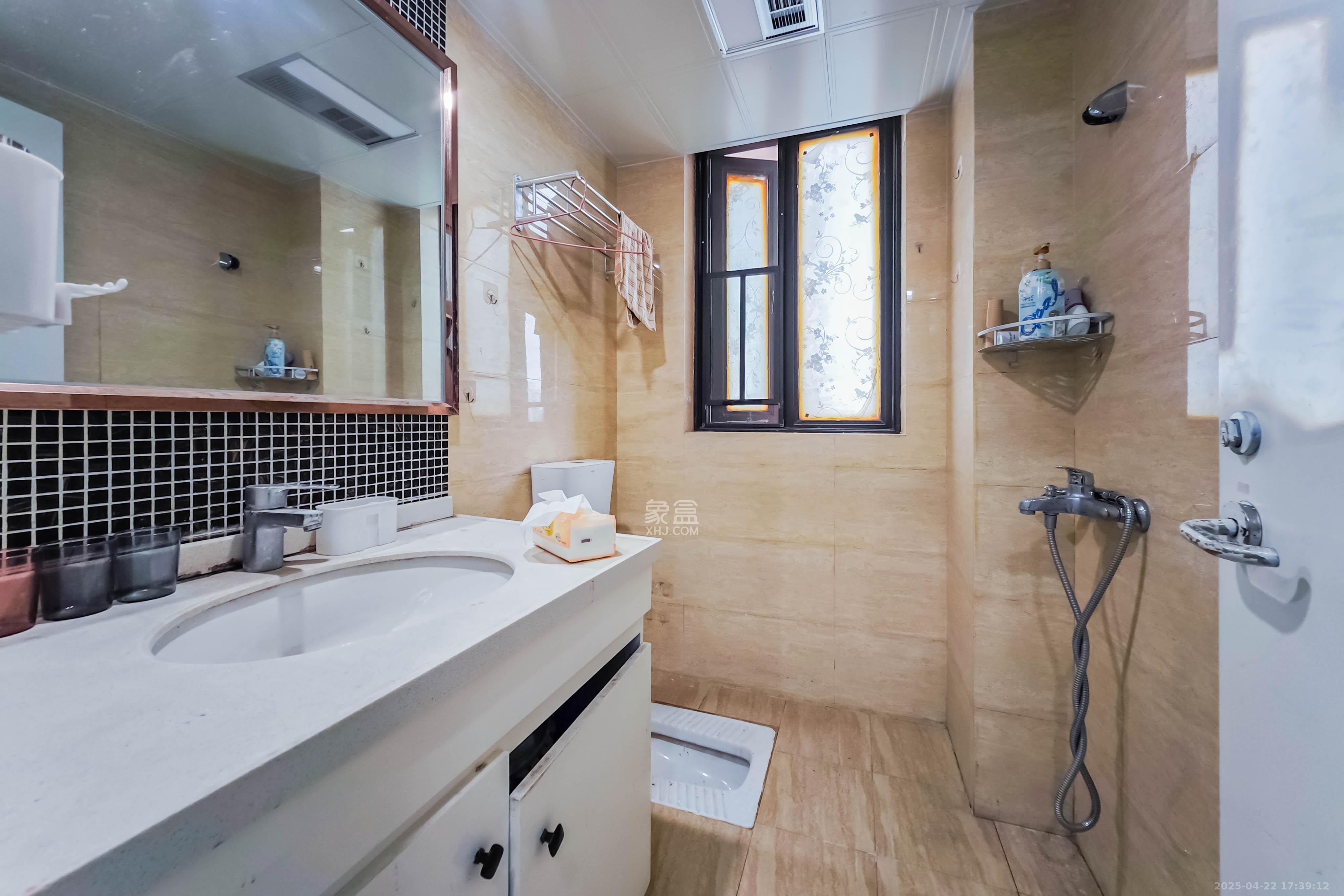 五江天街南区 2室2厅1卫 69.0万 五江天街南区 2室2厅1卫 69.0万卫生间