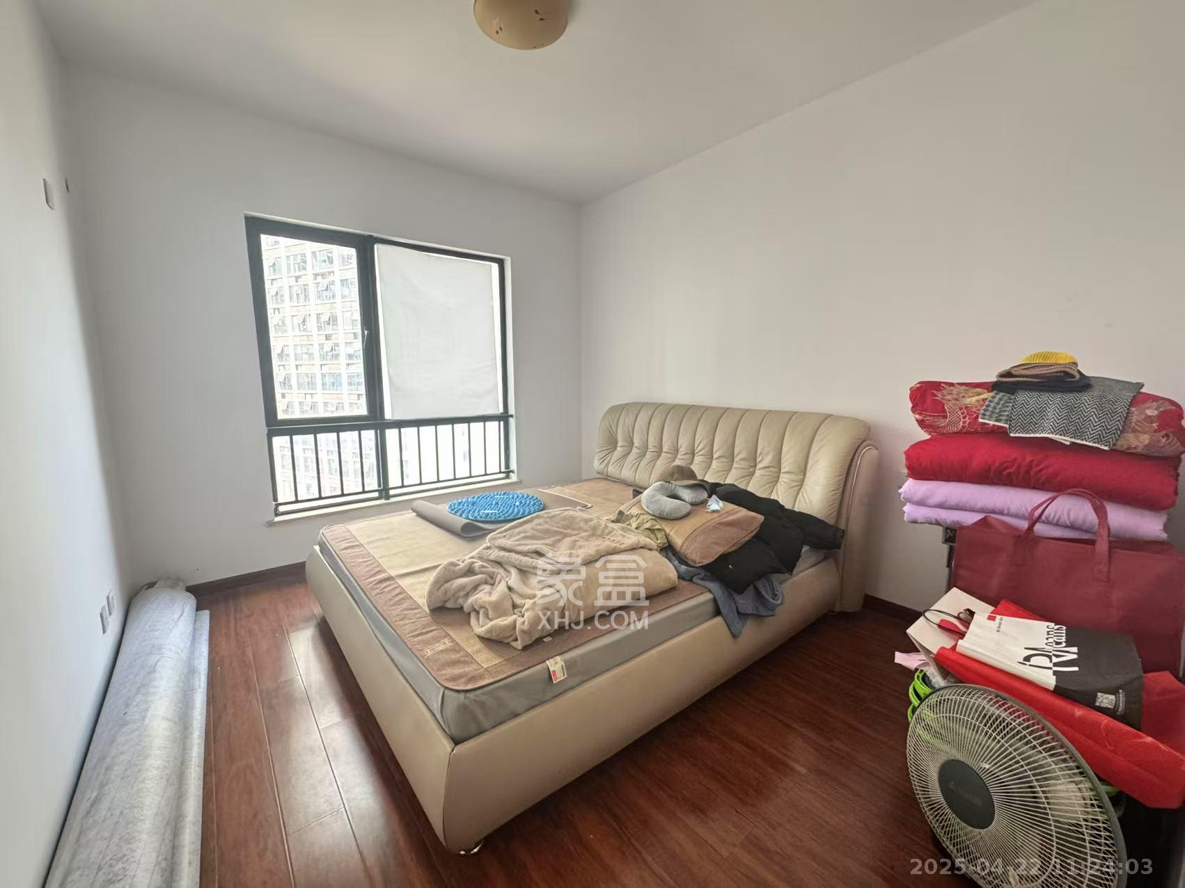 达美D6区 4室2厅2卫 3700.0元/月 达美D6区 4室2厅2卫 3700.0元/月室内图