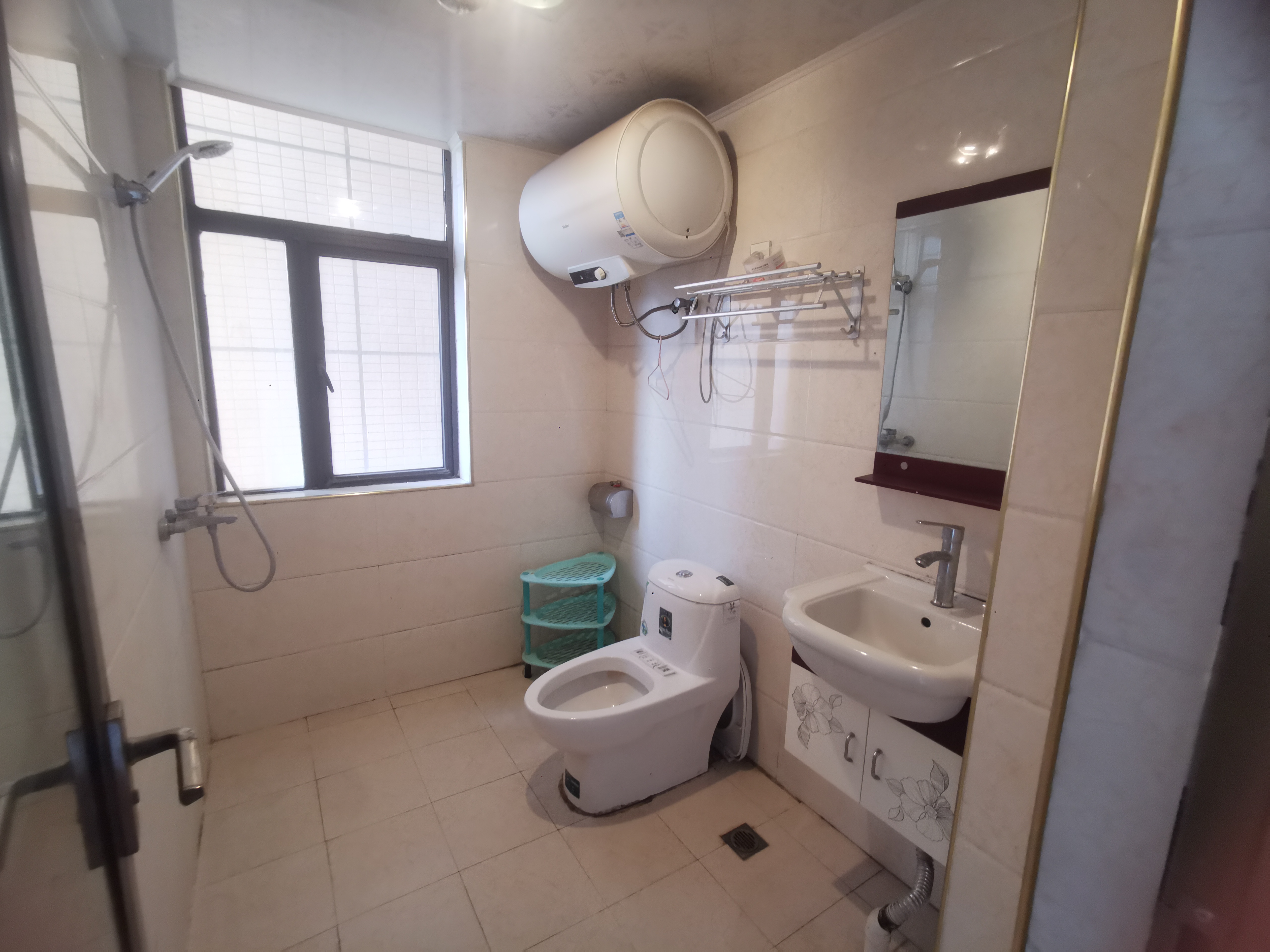 万豪城市花园 3室2厅2卫 85.8万 万豪城市花园 3室2厅2卫 85.8万客厅