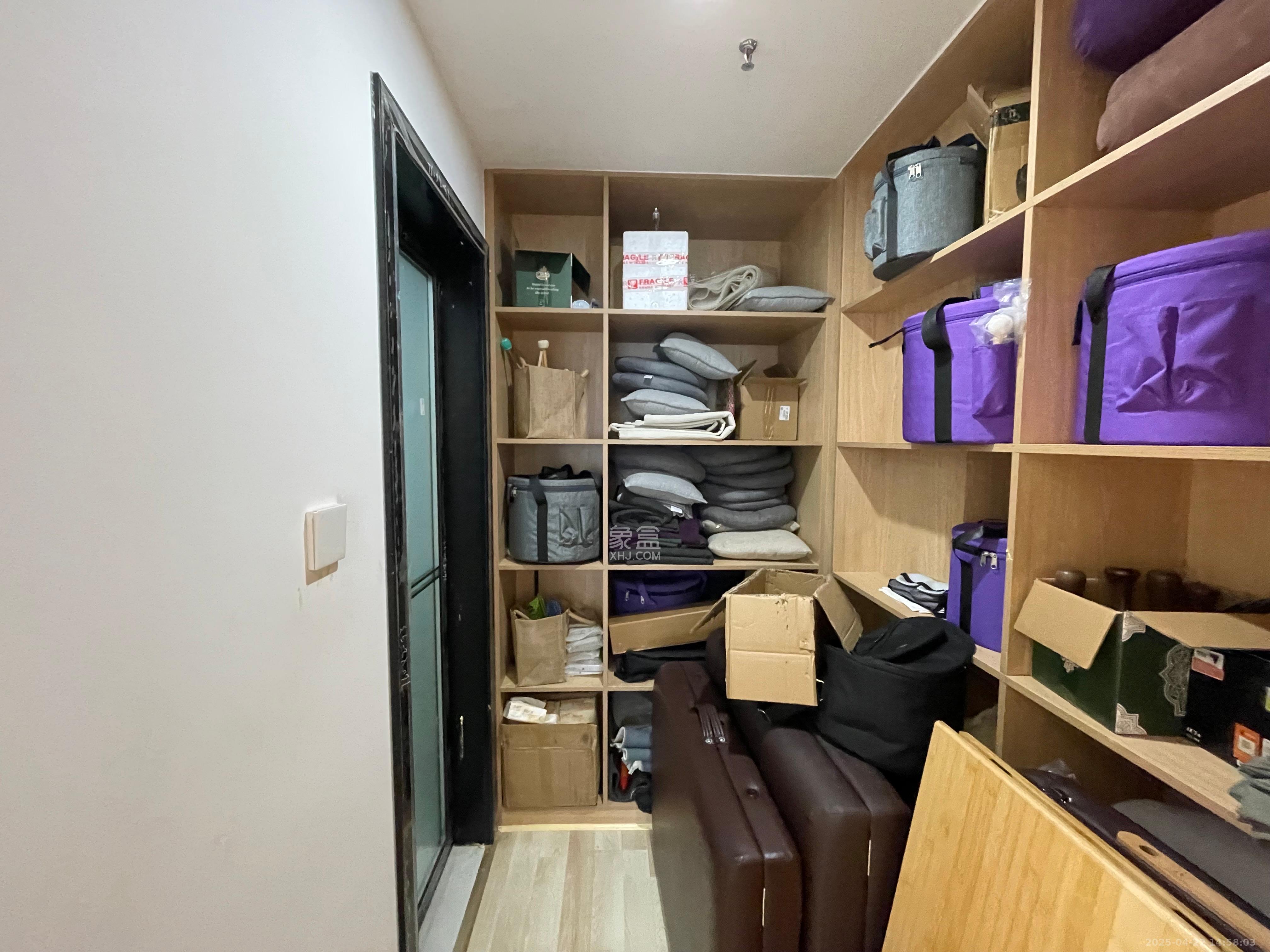 万润时光里  1室1厅1卫   4000.00元/月室内图