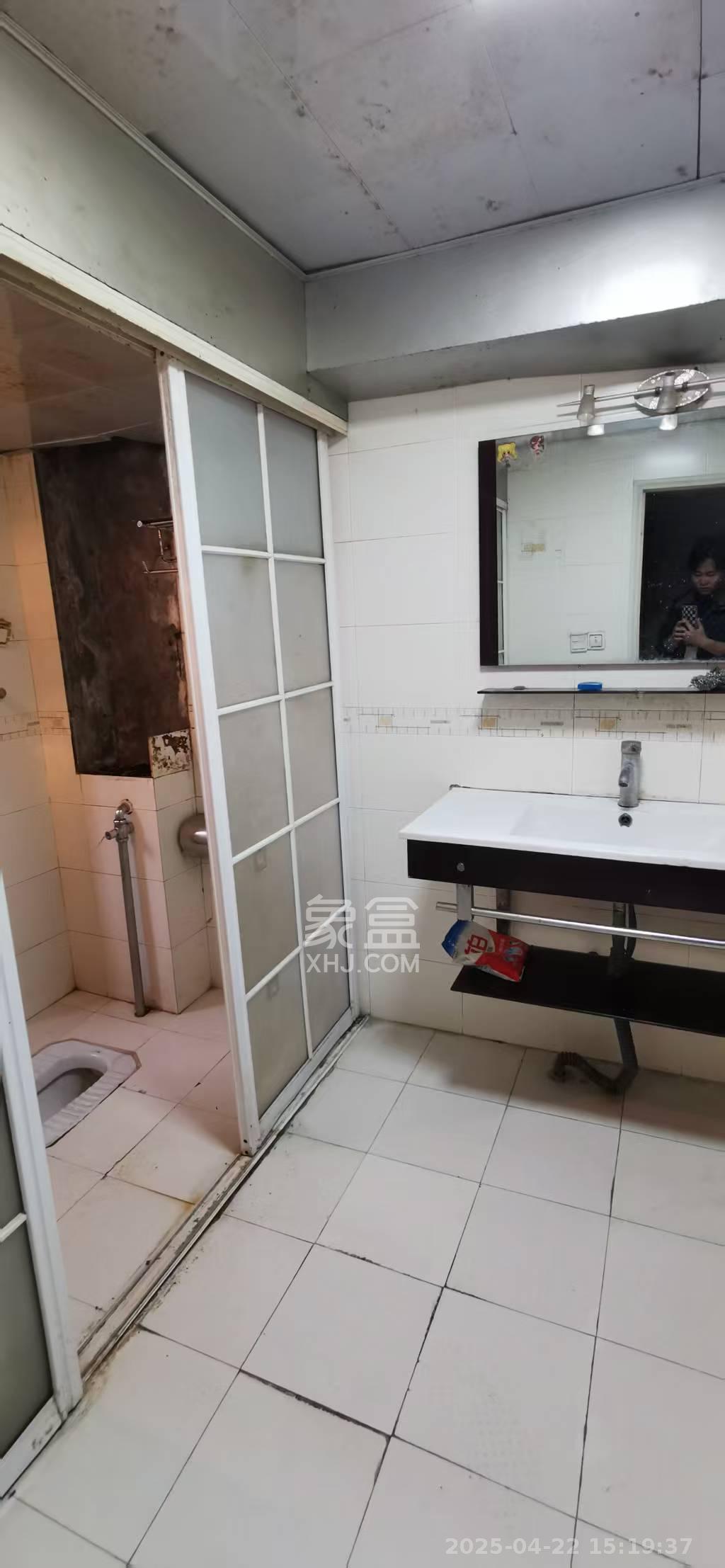 天心里散盘  3室1厅1卫    2400.0元/月 天心里散盘  3室1厅1卫    2400.0元/月室内图