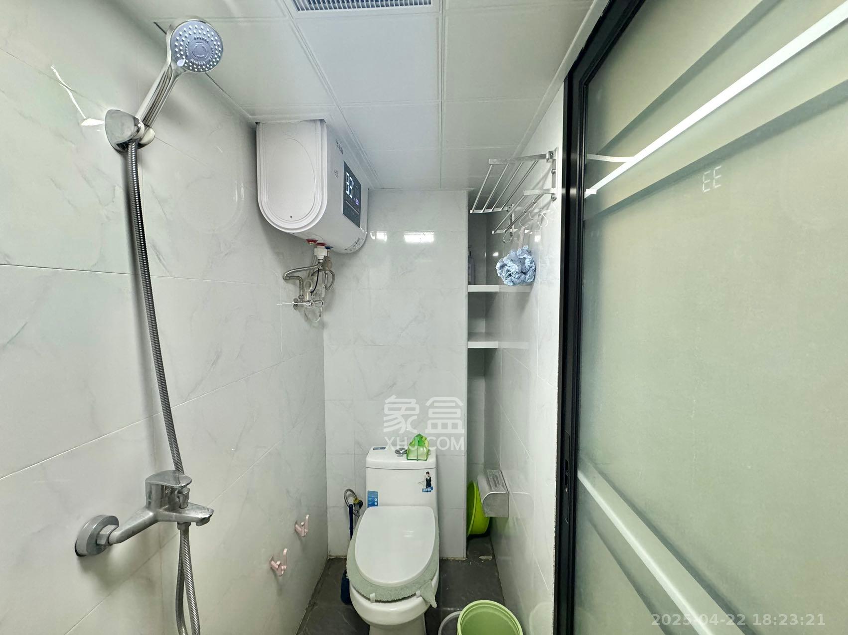 新长海D1站  1室1厅1卫    1250.0元/月 新长海D1站  1室1厅1卫    1250.0元/月室内图