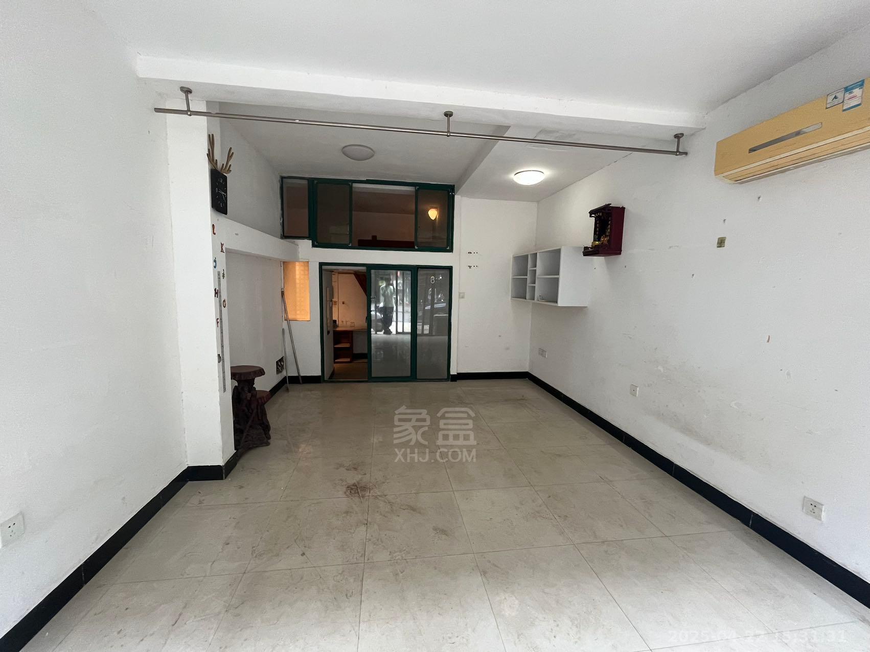 尚格名城东岸花园  1室0厅0卫    1500.0元/月 尚格名城东岸花园  1室0厅0卫    1500.0元/月室内图