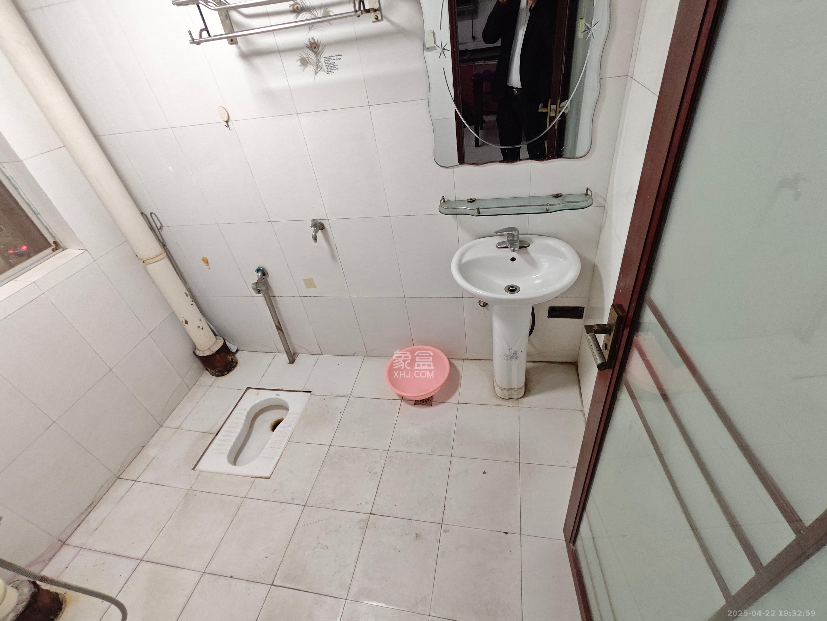 月湖安置小区（马栏山小区）  2室2厅1卫   1400.00元/月室内图