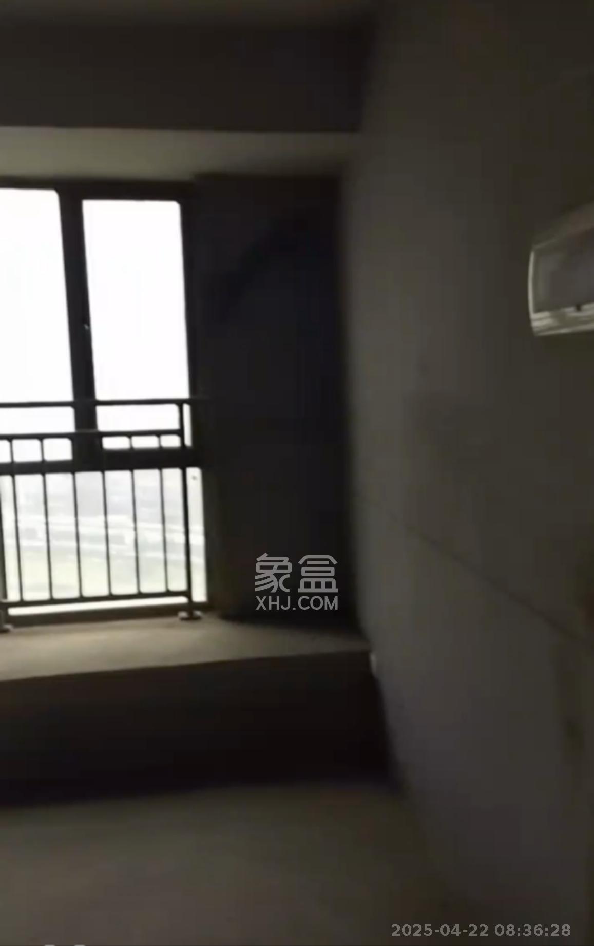 中粮自然天城 3室2厅2卫 900.0元/月 中粮自然天城 3室2厅2卫 900.0元/月室内图