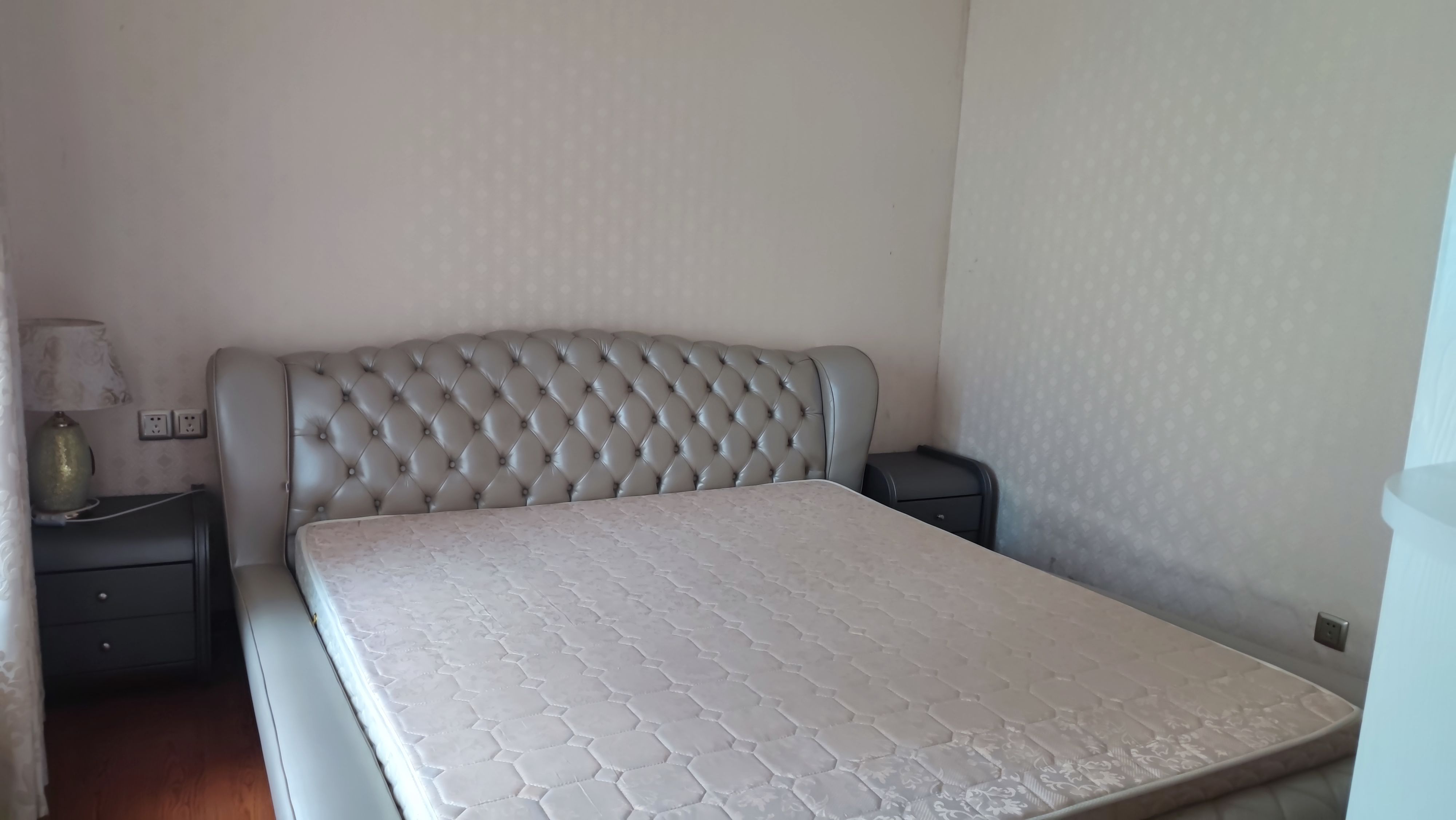 银源春天 2室2厅1卫 1800.0元/月 银源春天 2室2厅1卫 1800.0元/月室内图