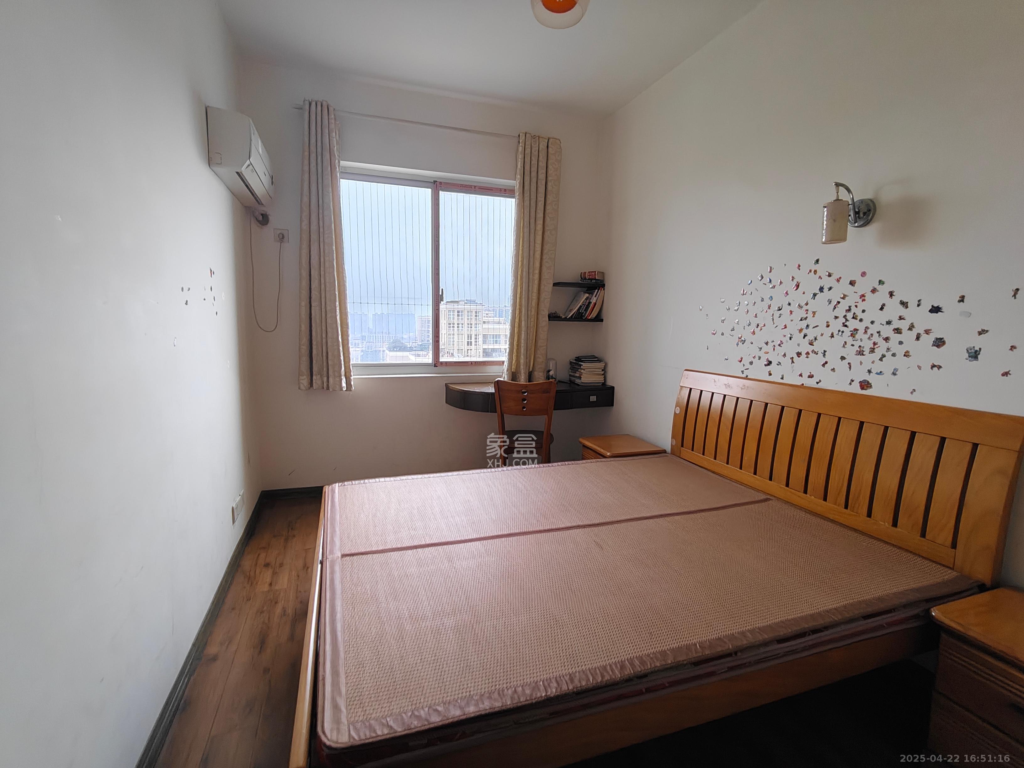 上河国际B座  2室2厅1卫   2200.00元/月室内图