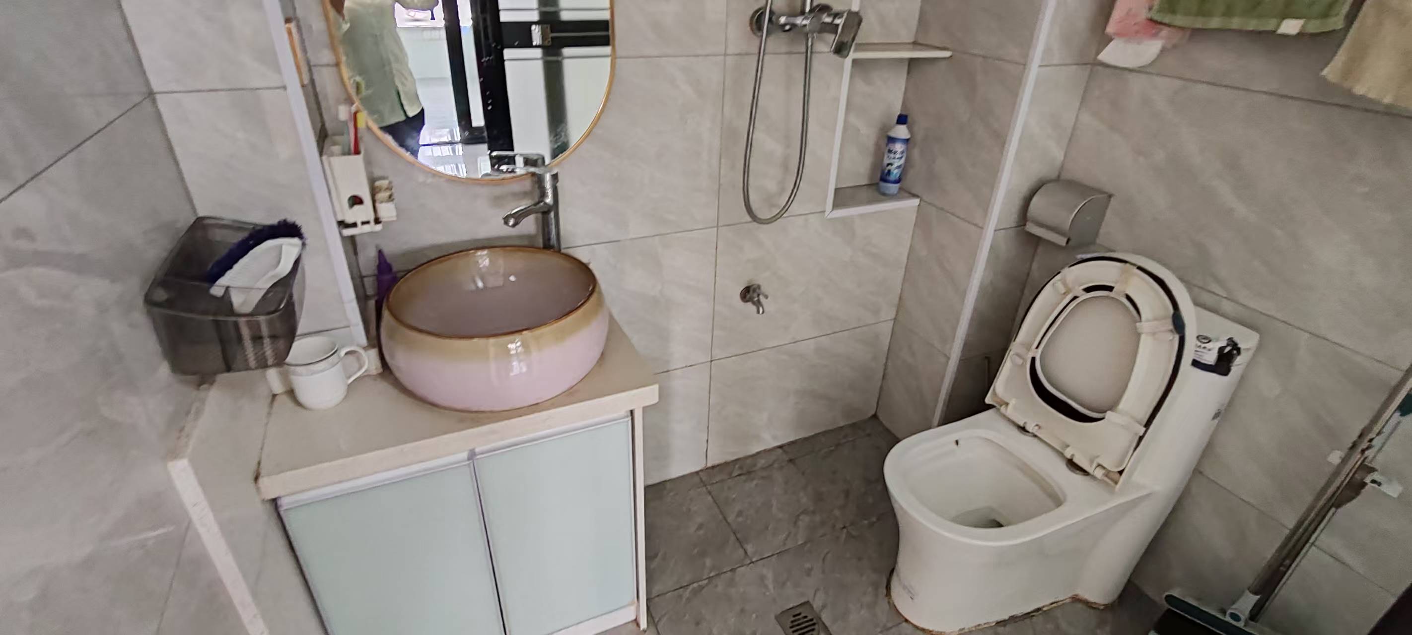 赫山新天地 1室1厅1卫 1500.0元/月 赫山新天地 1室1厅1卫 1500.0元/月室内图