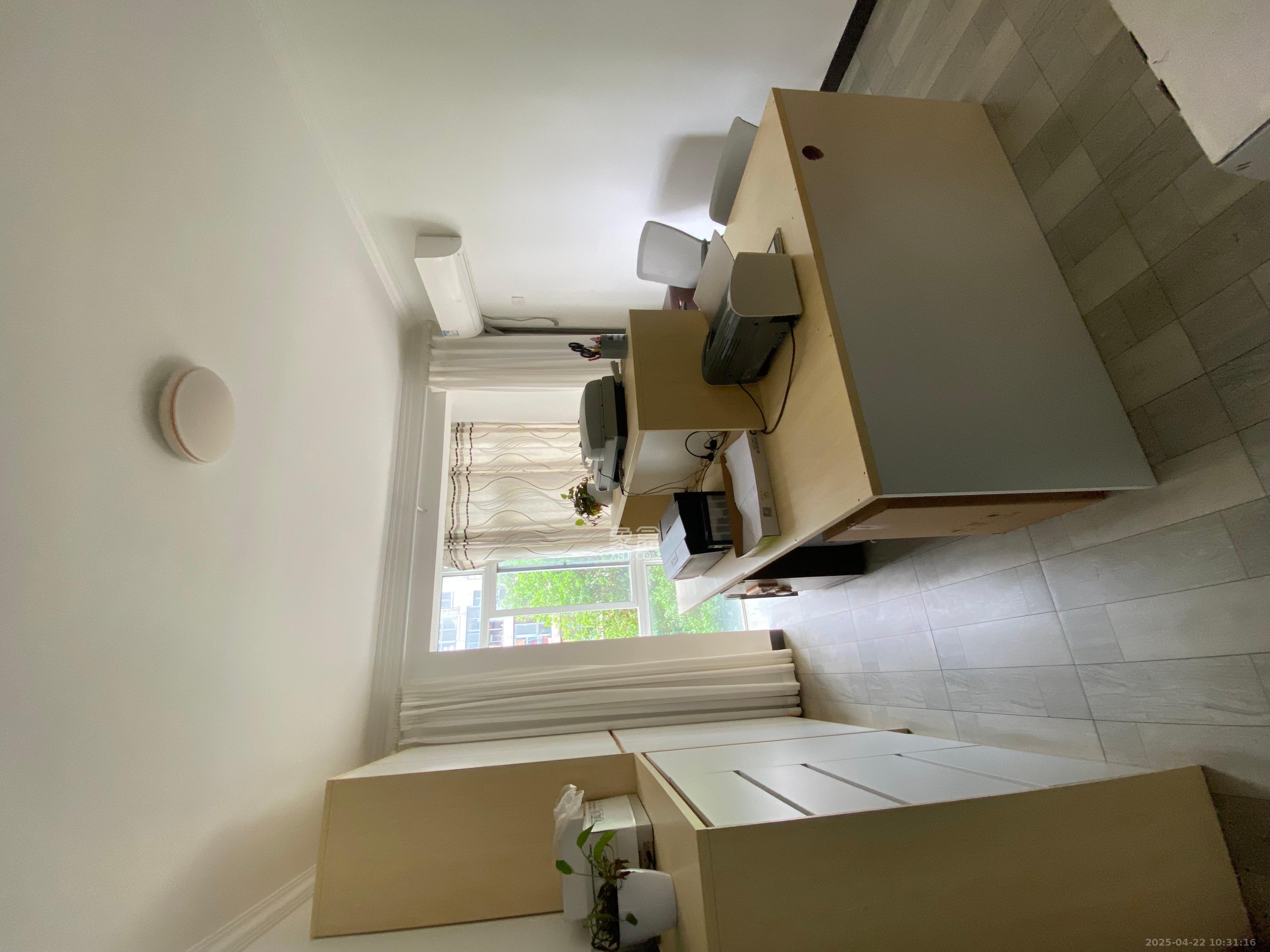 山语城一期 3室2厅1卫 2300.0元/月 山语城一期 3室2厅1卫 2300.0元/月室内图