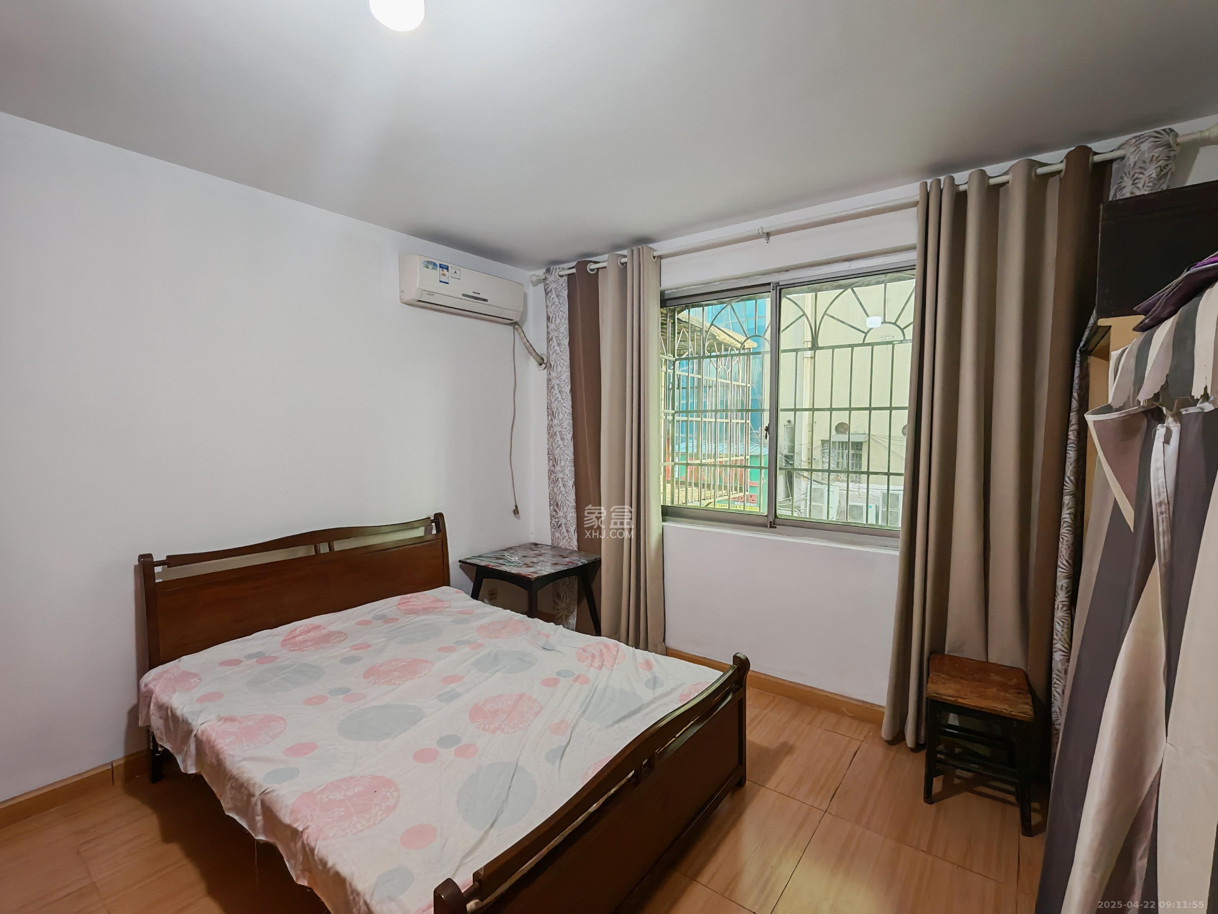 韵景商居 2室2厅1卫 2200.0元/月 韵景商居 2室2厅1卫 2200.0元/月室内图