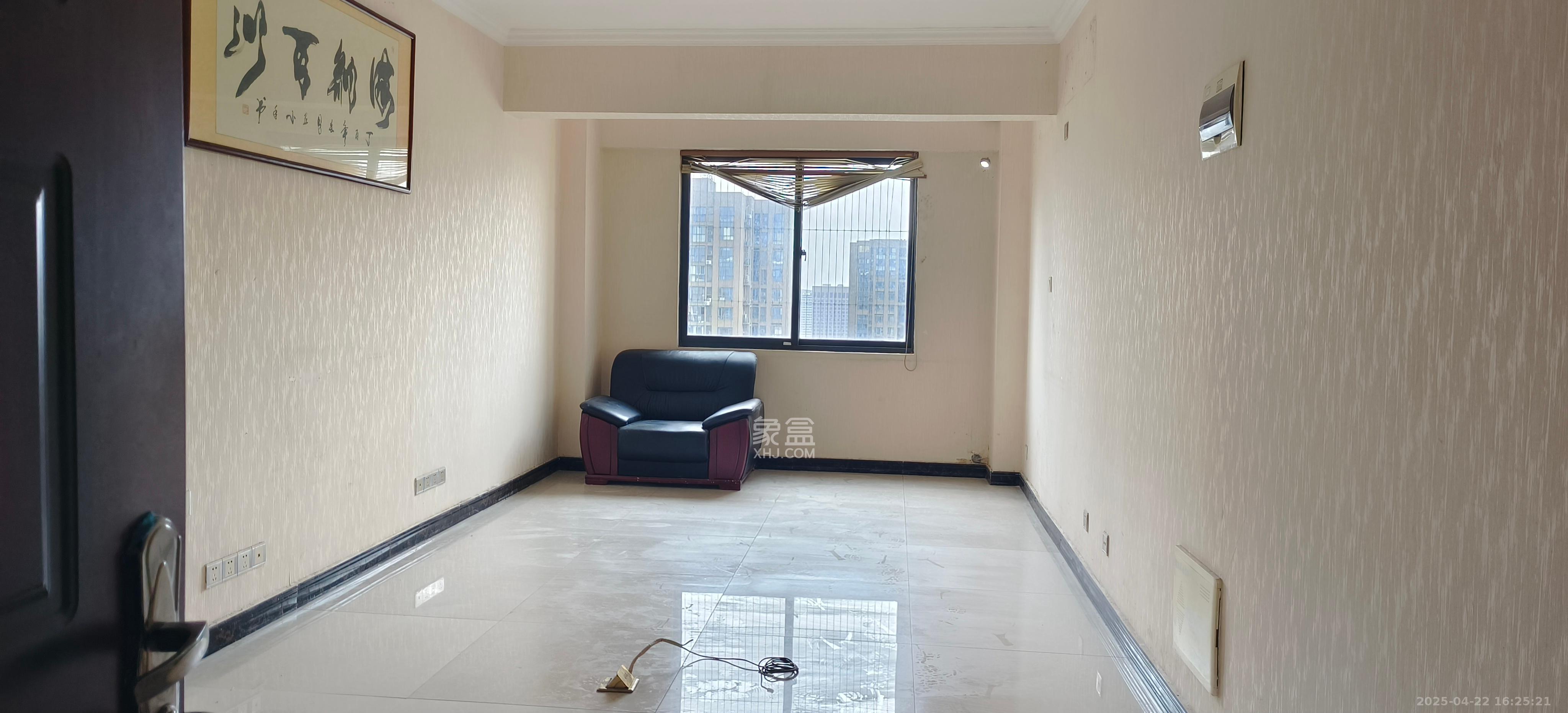 阳光锦城  1室1厅1卫    1600.0元/月室内图