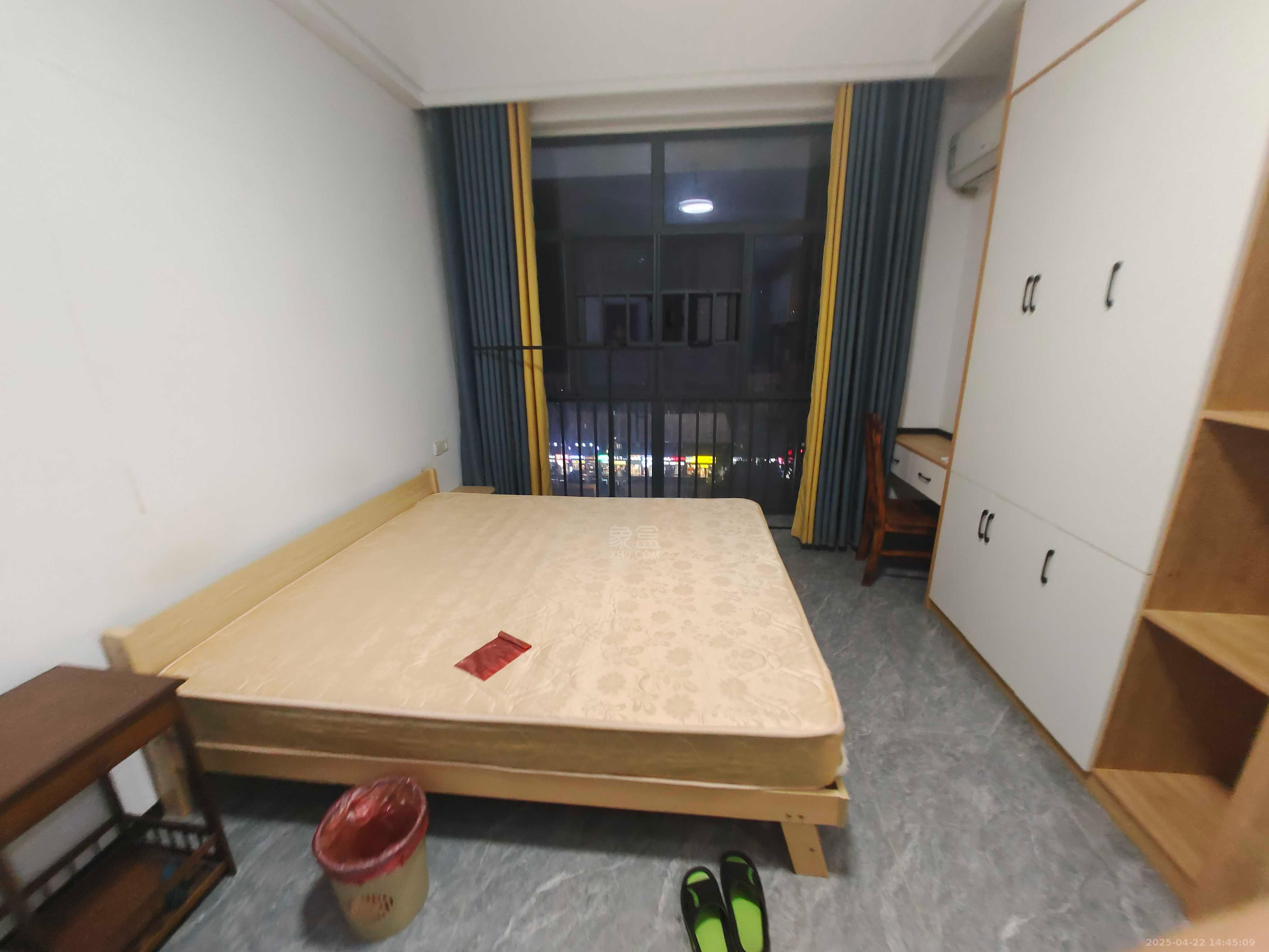 工大青年街区 1室1厅1卫 1500.0元/月 工大青年街区 1室1厅1卫 1500.0元/月室内图