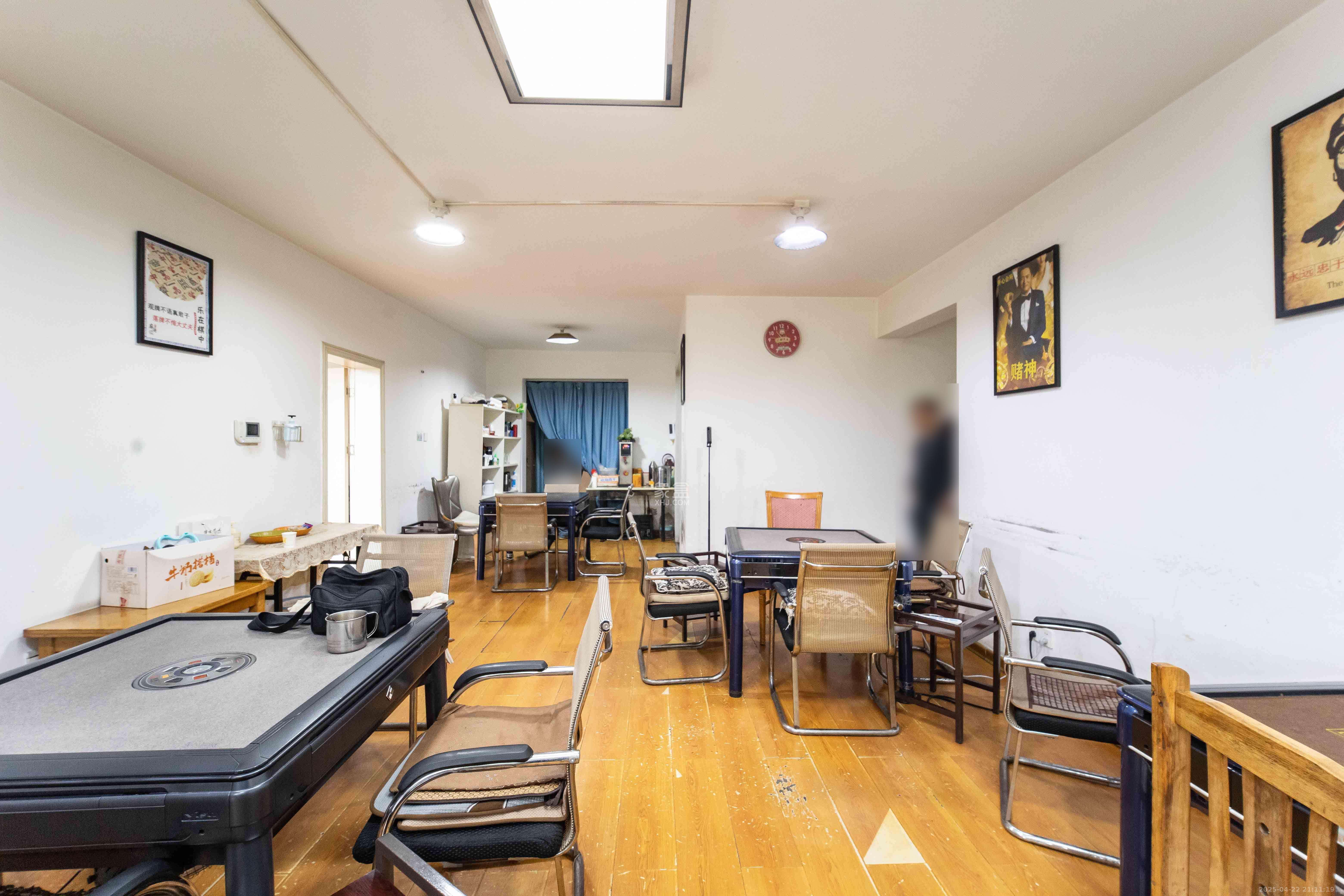 江河双水湾  4室2厅2卫   142.00万