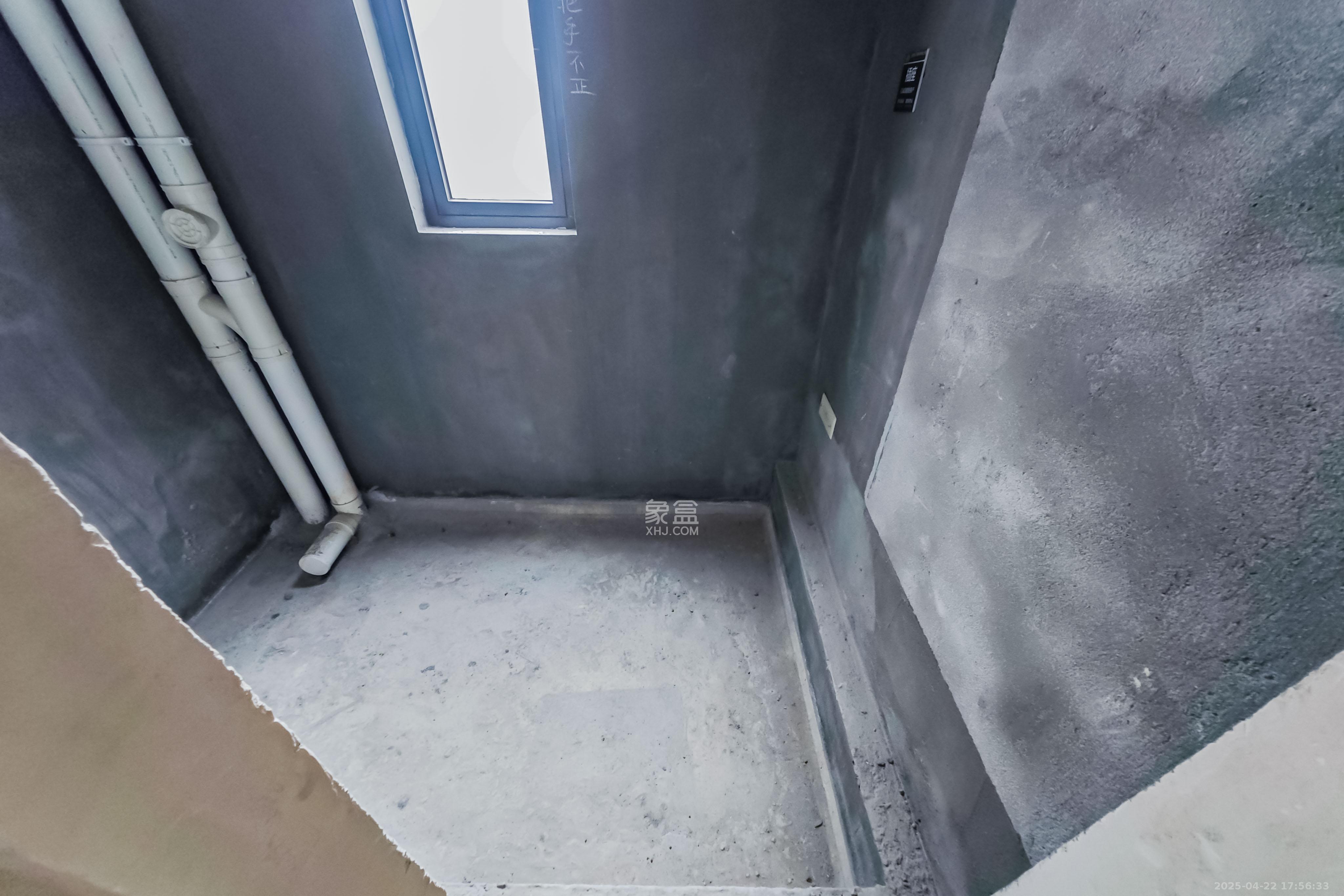 建发玖洲和玺  4室2厅2卫   145.00万其他