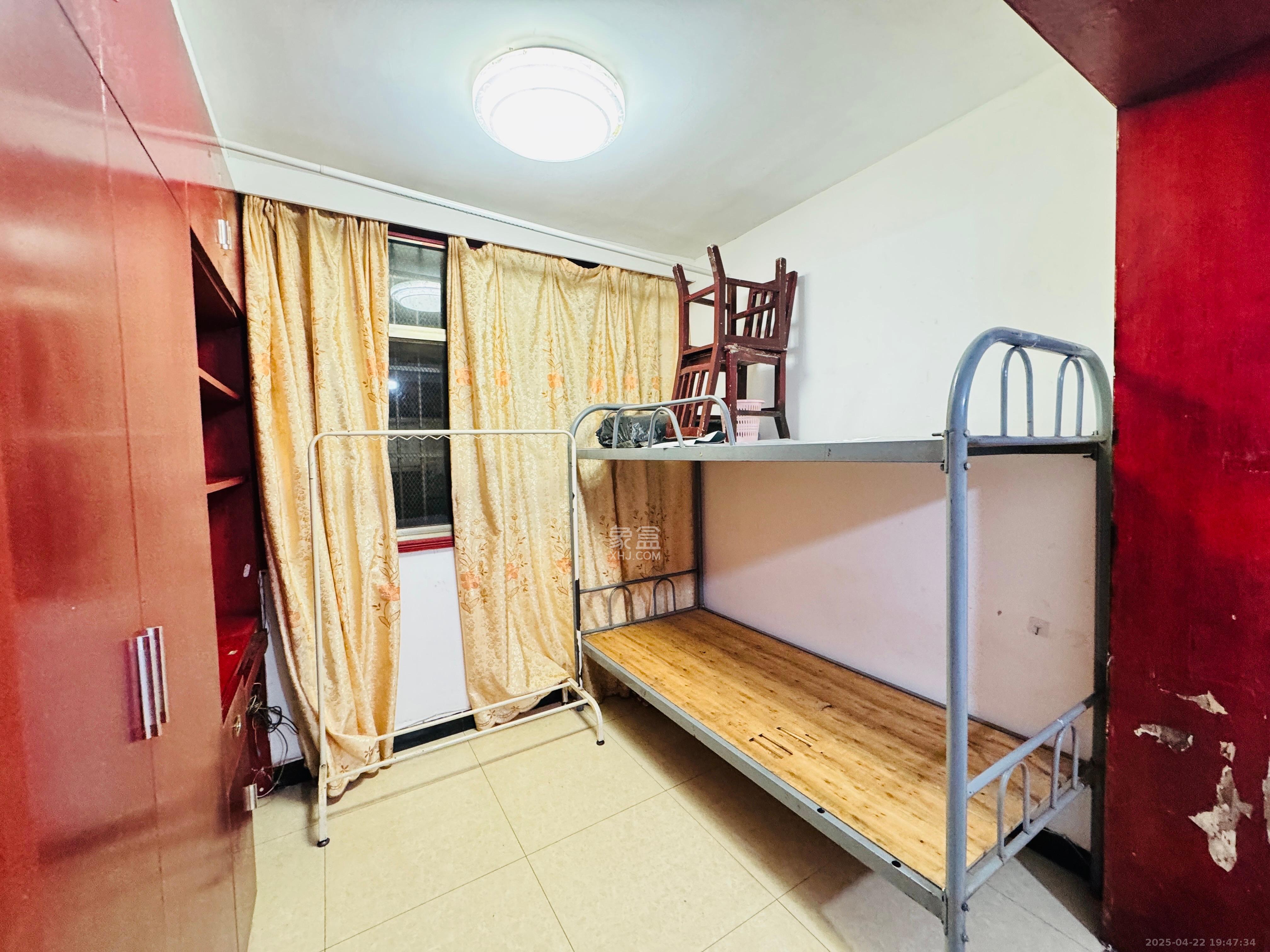 市工行南门口分理处职工宿舍（南沙井巷32）  1室1厅1卫   1200.00元/月室内图