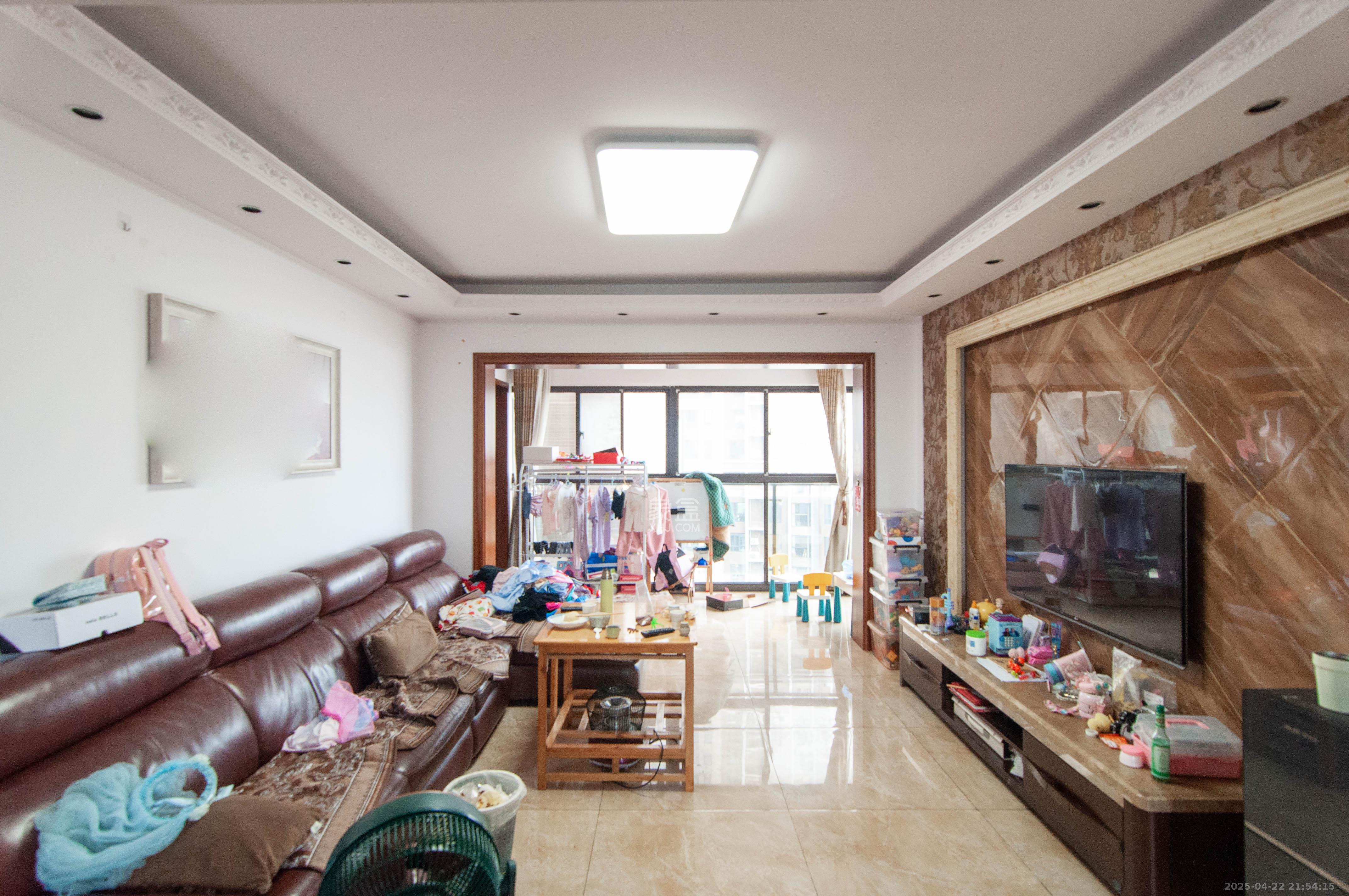 达美D6区  4室2厅1卫    146.0万室内图1
