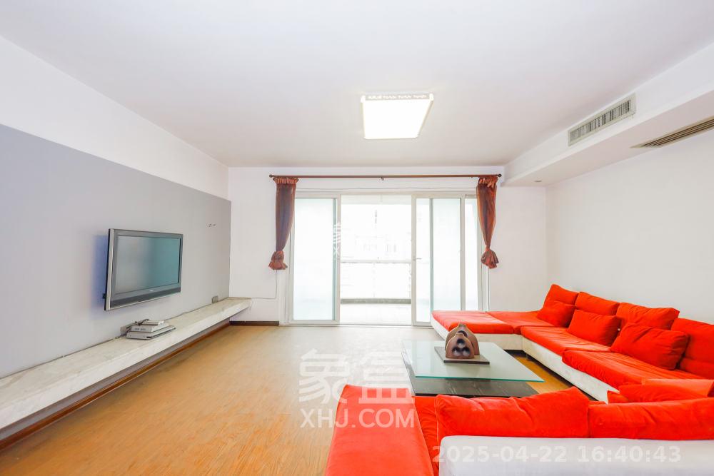 湘林家园(湘林小区电梯房) 3室2厅1卫 3500.0元/月 湘林家园(湘林小区电梯房) 3室2厅1卫 3500.0元/月室内图