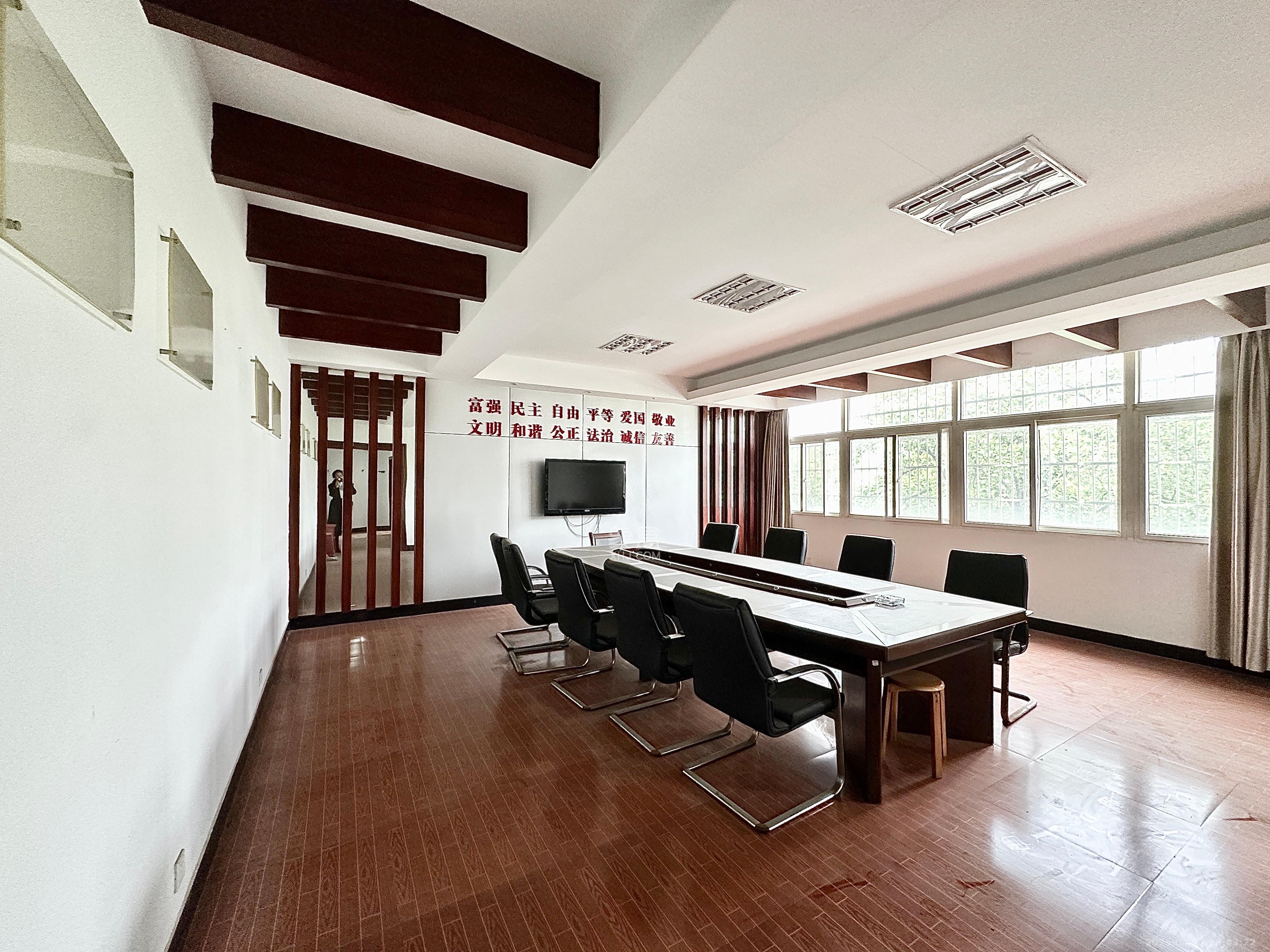 开源鑫阁  4室2厅1卫    6200.0元/月 开源鑫阁  4室2厅1卫    6200.0元/月