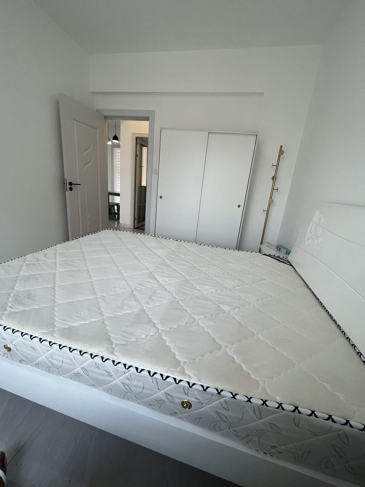 华府蓝湾 2室2厅1卫 118.0万 华府蓝湾 2室2厅1卫 118.0万客厅