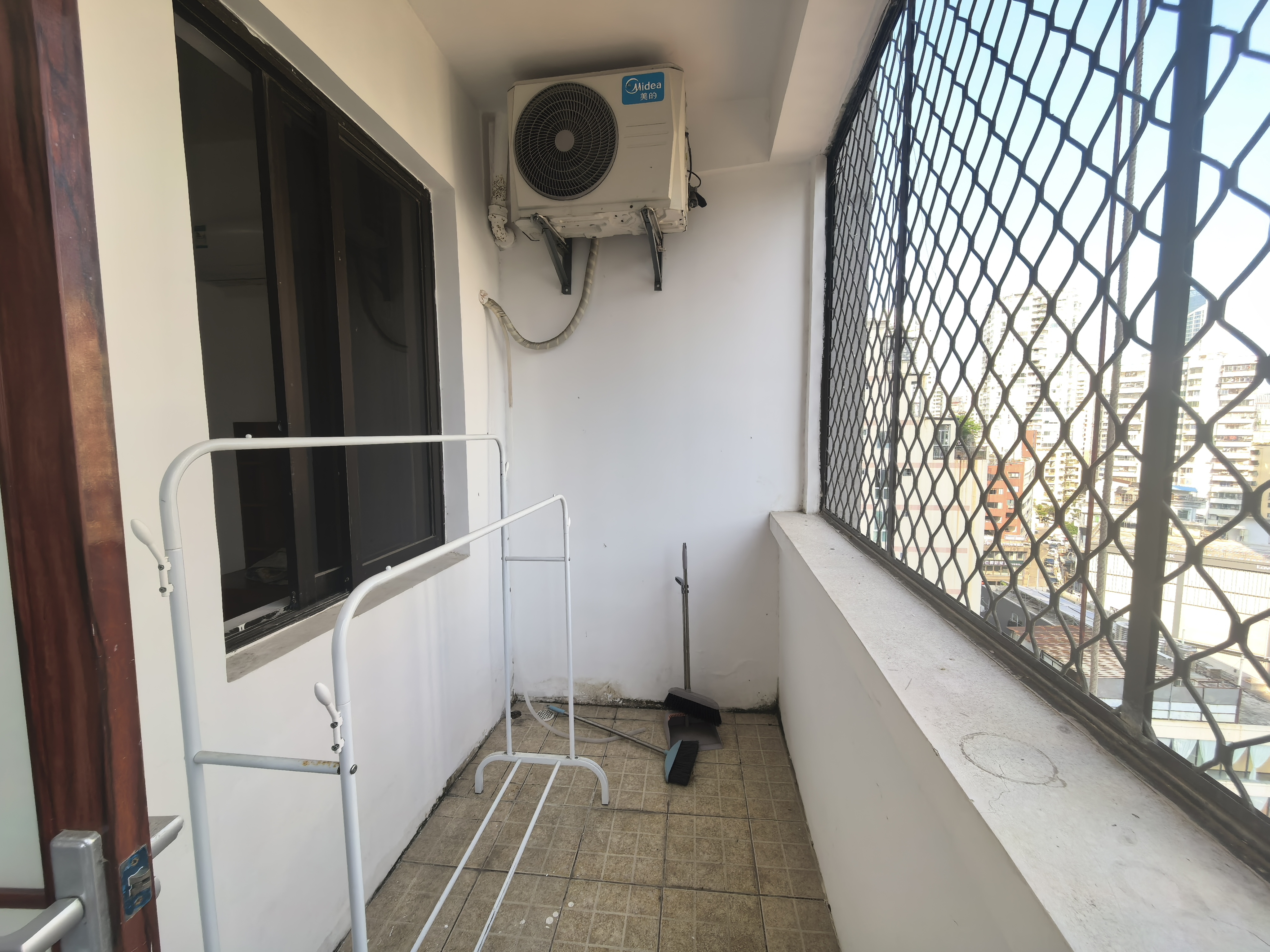 华昌大厦 2室1厅1卫 2100.0元/月 华昌大厦 2室1厅1卫 2100.0元/月室内图