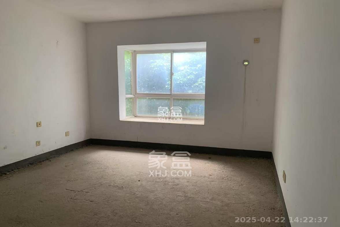 升远君尚嘉筑 5室2厅1卫 2700.0元/月 升远君尚嘉筑 5室2厅1卫 2700.0元/月室内图