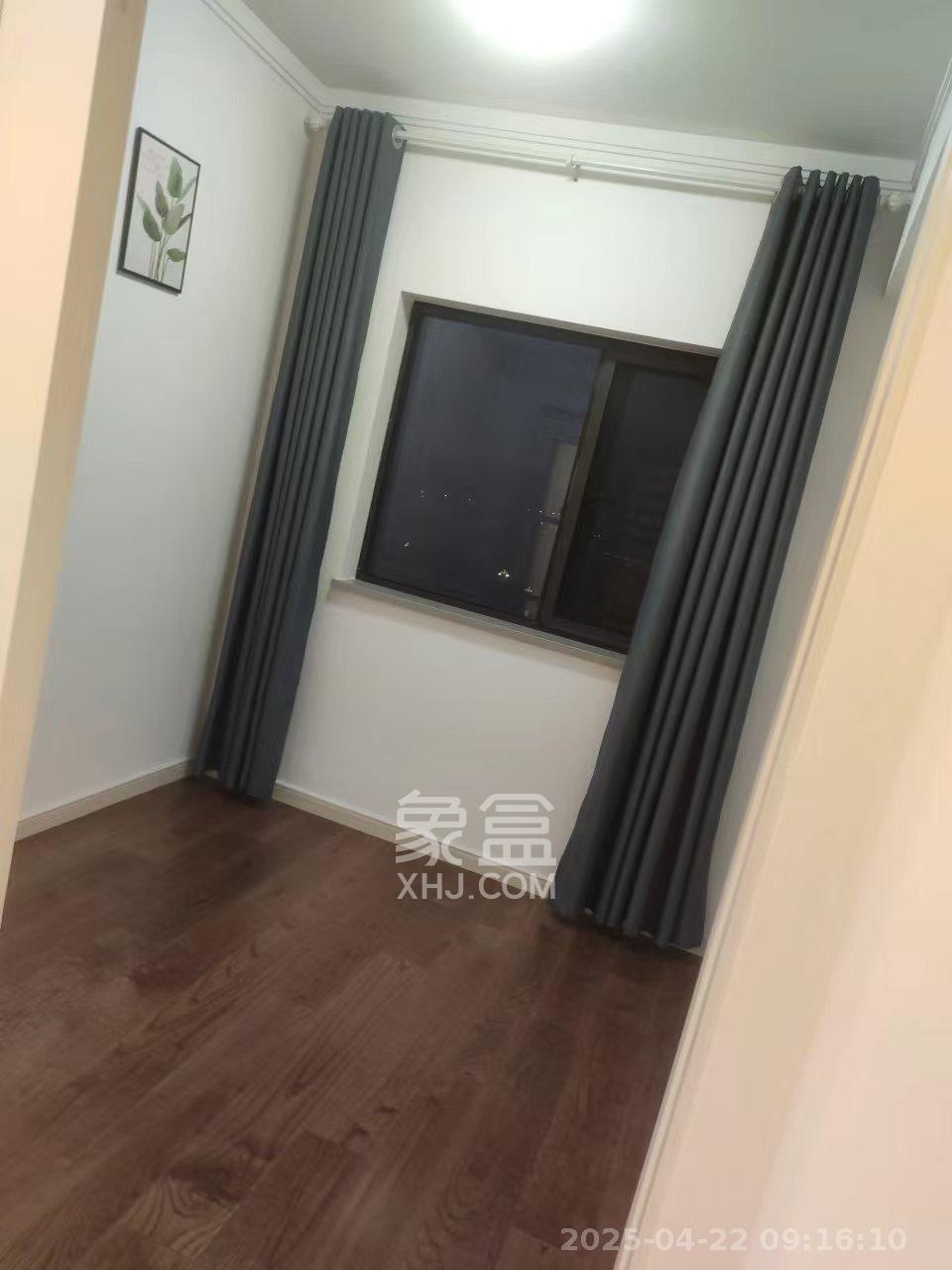 万科金色梦想D区  4室2厅2卫   3800.00元/月室内图