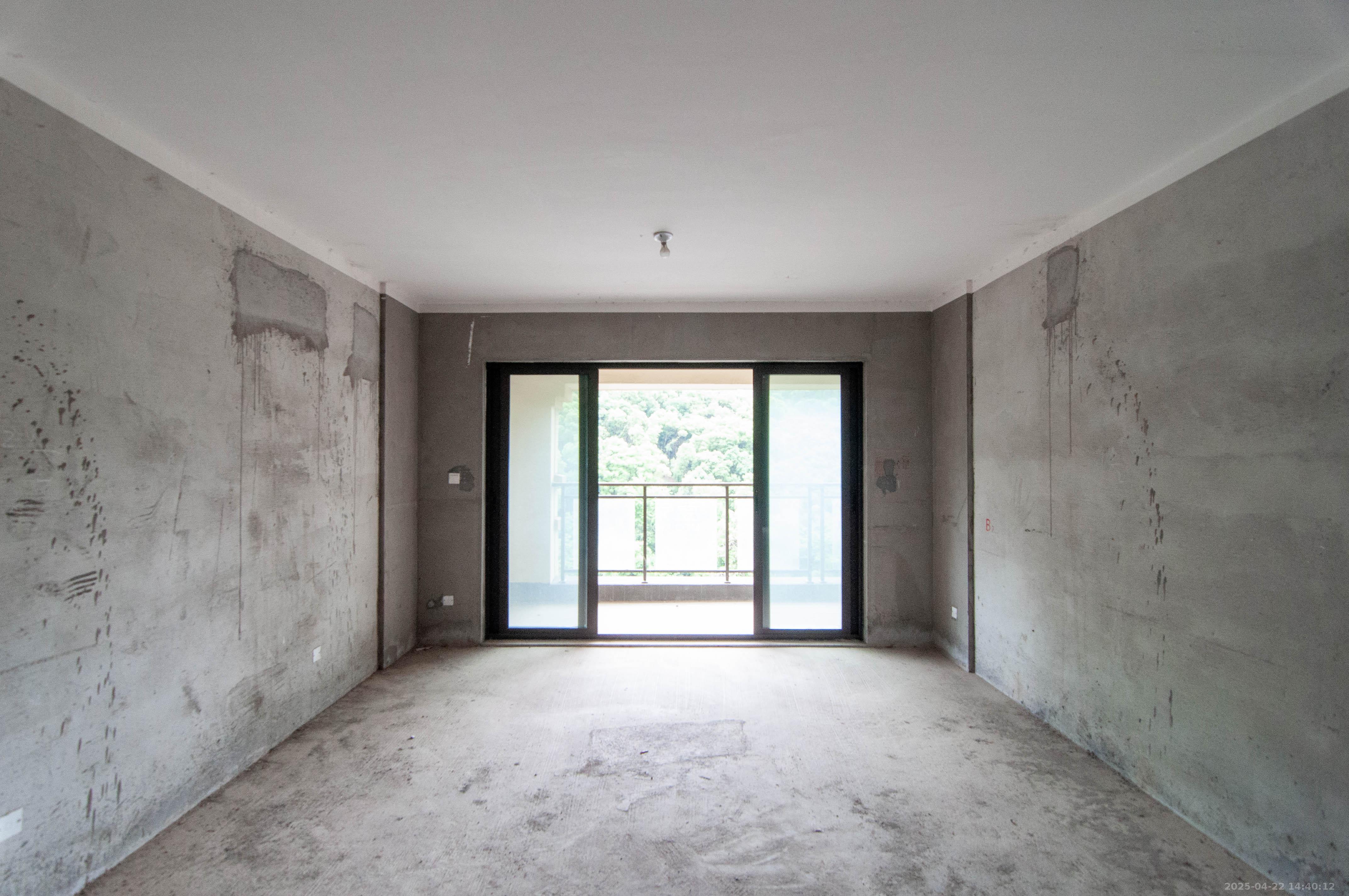 梅溪正荣府 4室2厅2卫 200.0万 梅溪正荣府 4室2厅2卫 200.0万客厅