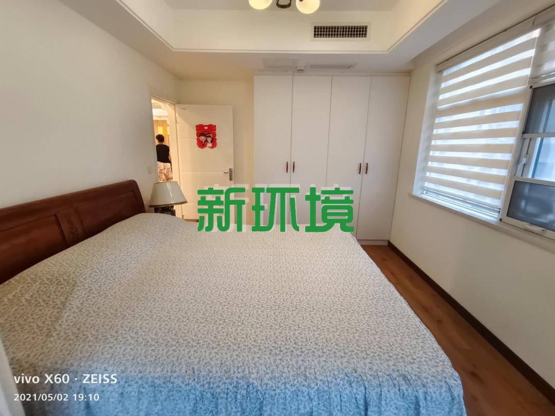 高盛澧园一二期  3室2厅2卫   99.80万客厅