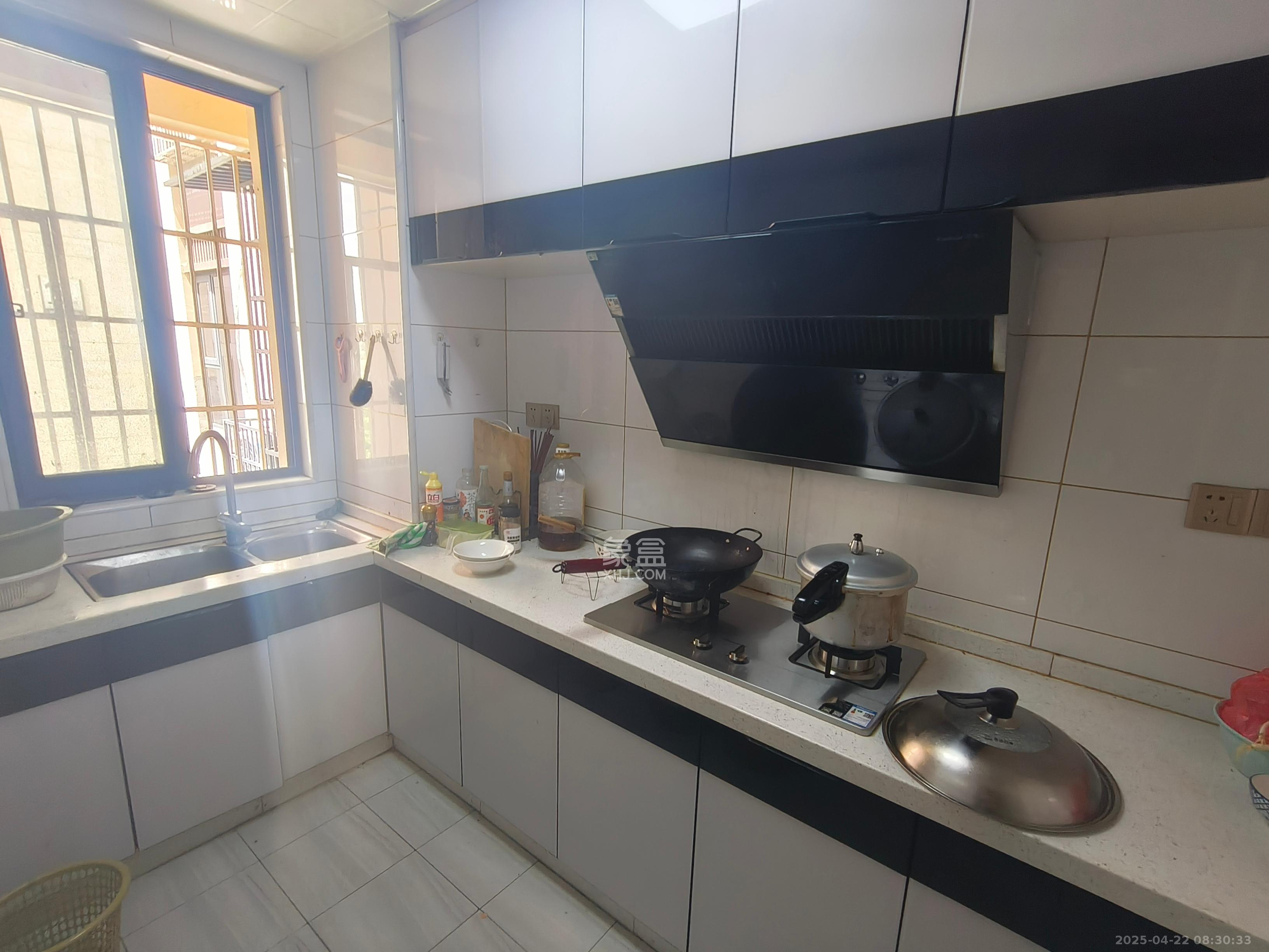 桥头家苑一期 1室1厅1卫 1100.0元/月 桥头家苑一期 1室1厅1卫 1100.0元/月室内图