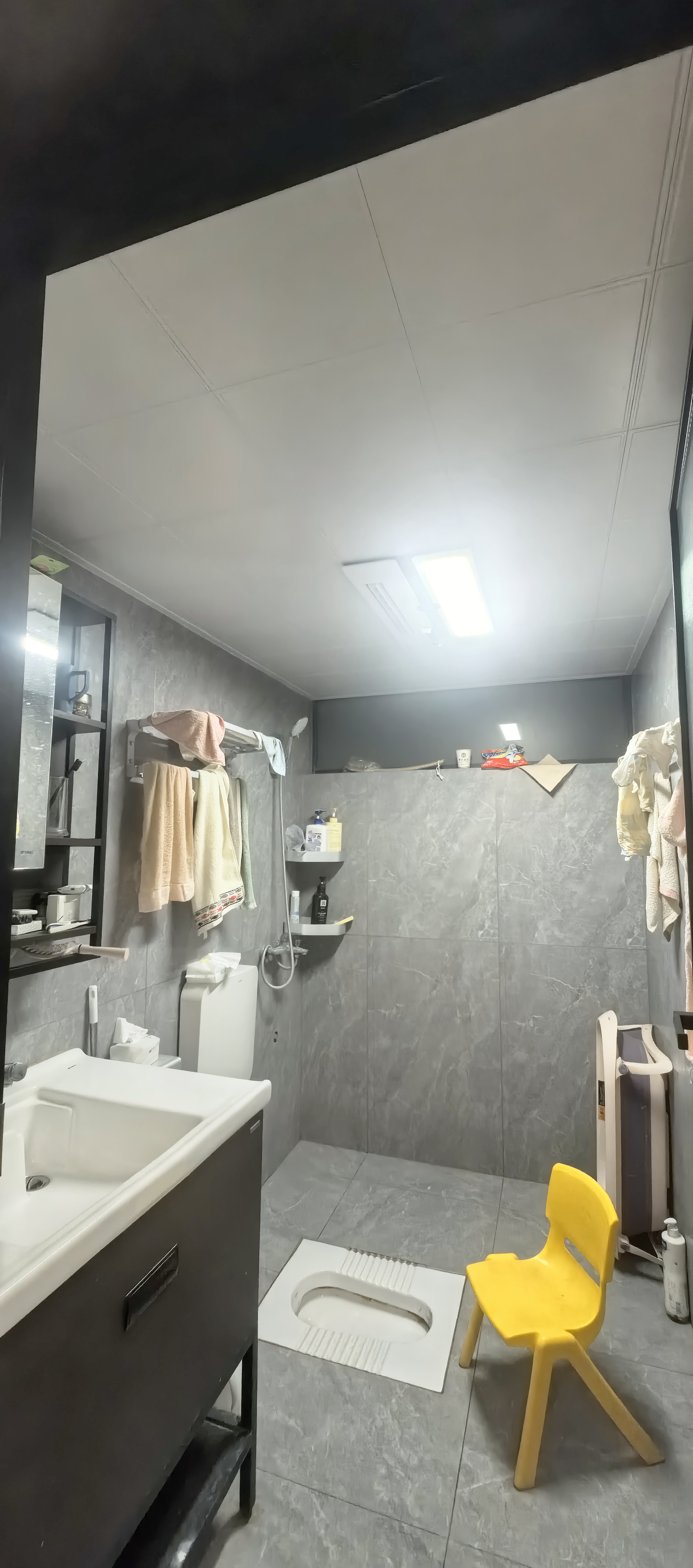 紫旭名园 4室2厅2卫 150.0万 紫旭名园 4室2厅2卫 150.0万客厅