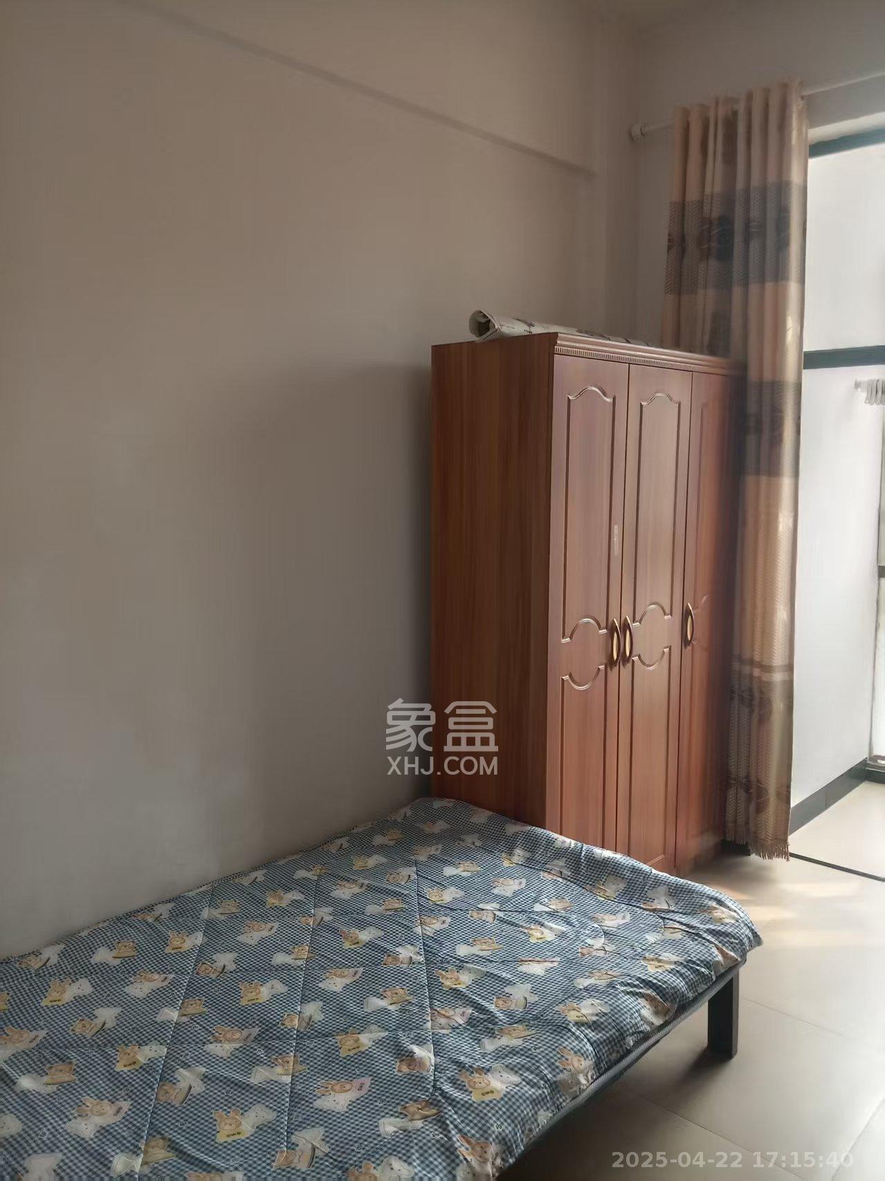 金帆江滨玫瑰园  2室2厅1卫   1600.00元/月室内图