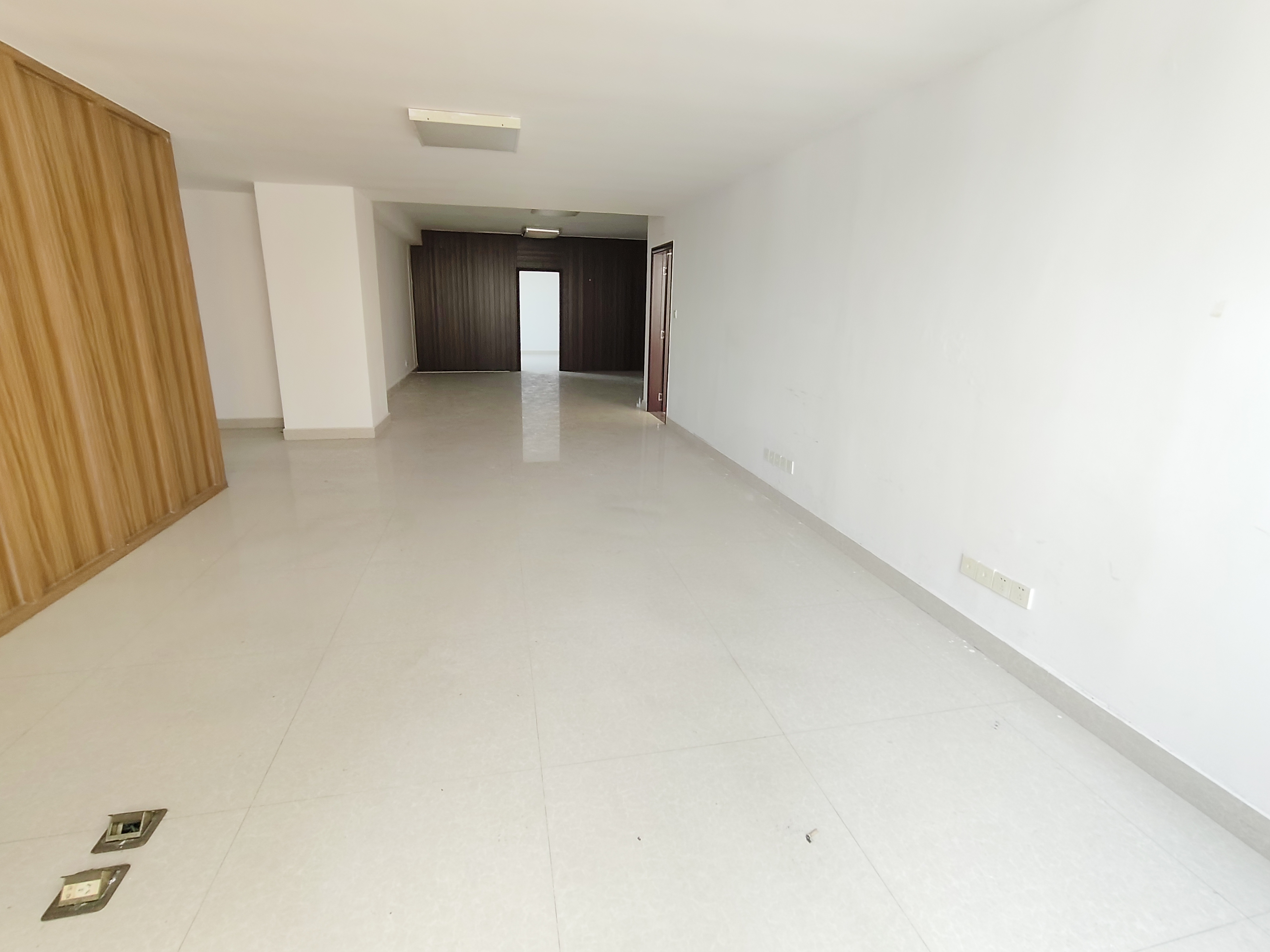 诚田大厦 1室1厅1卫 6600.0元/月 诚田大厦 1室1厅1卫 6600.0元/月室内图