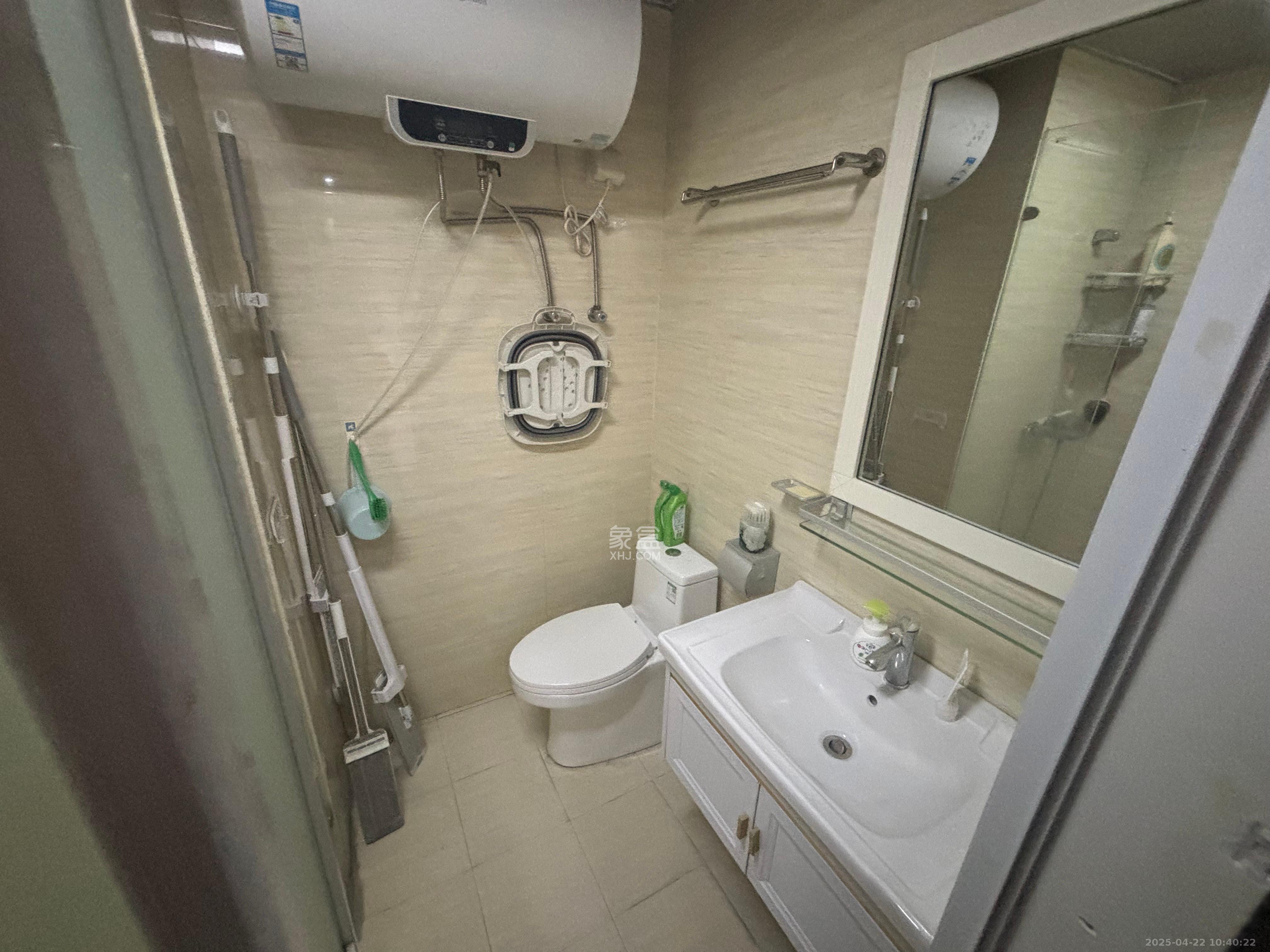 中建木莲工社  1室1厅1卫   1500.00元/月